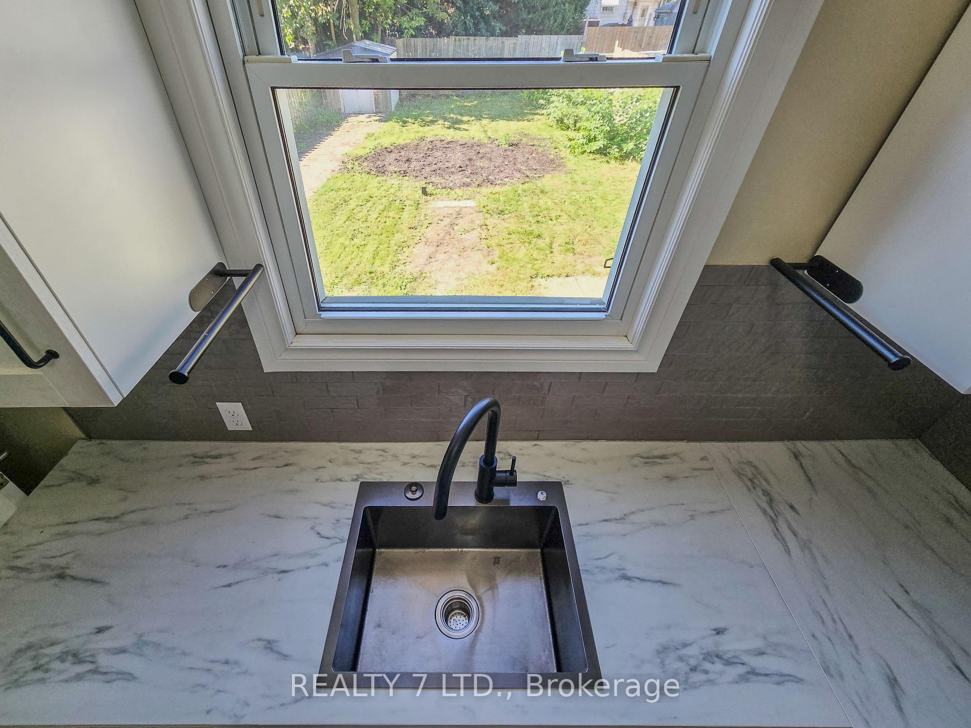 Photo 41 of 1083 Campbell Avenue, Windsor, Windsor University District — HOMEH