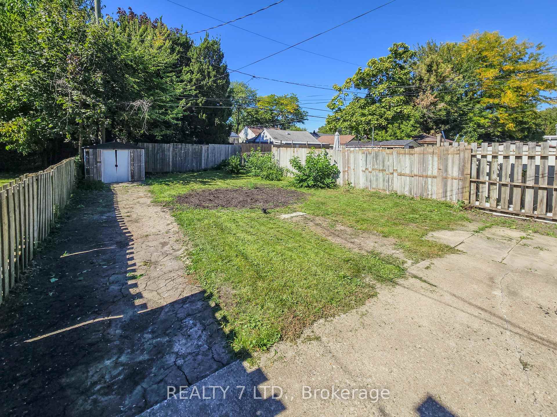Photo 44 of 1083 Campbell Avenue, Windsor, Windsor University District — HOMEH