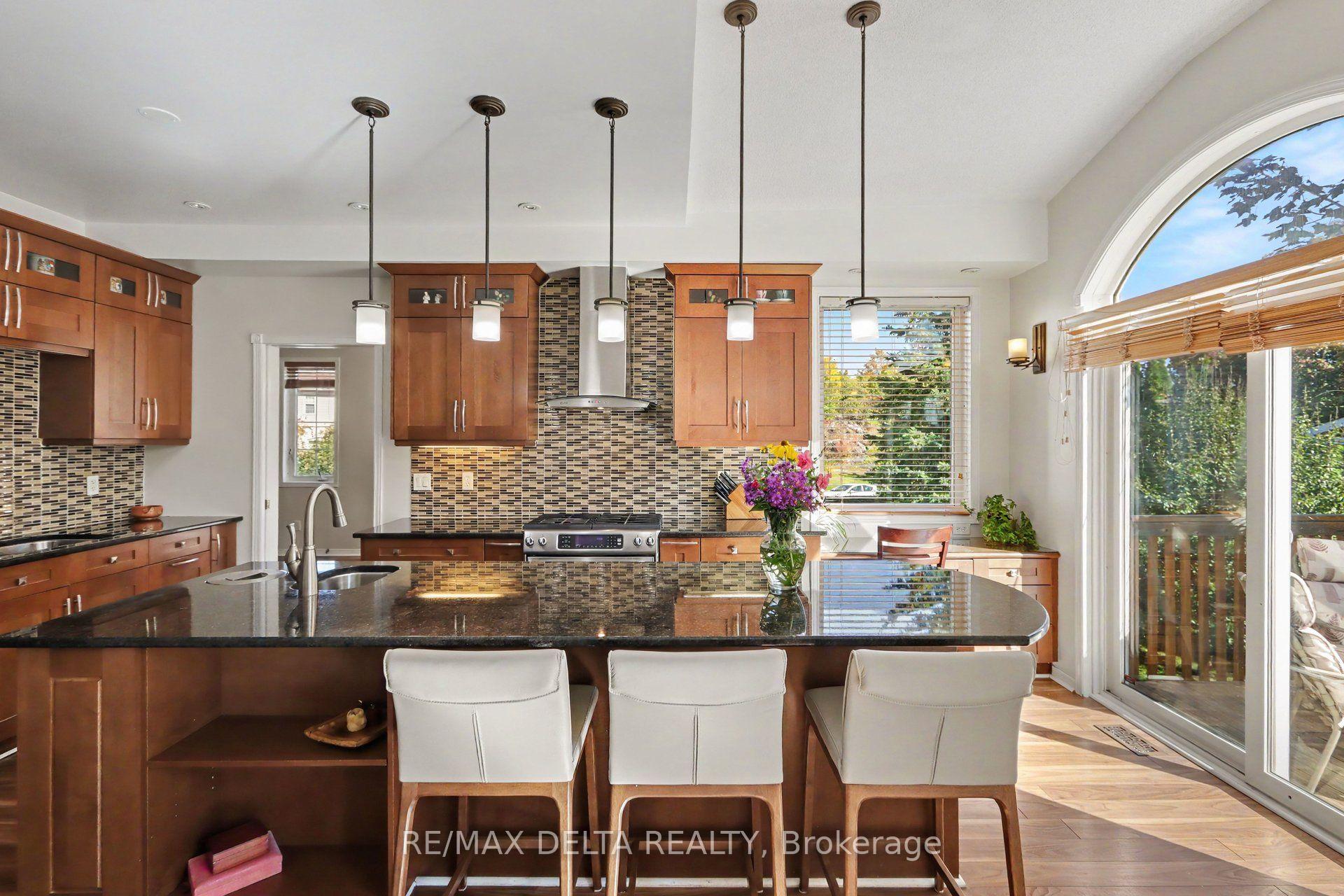 Photo 11 of 1 Cheltonia Way, Ottawa, Kanata - Kanata Lakes/Heritage Hills — HOMEH