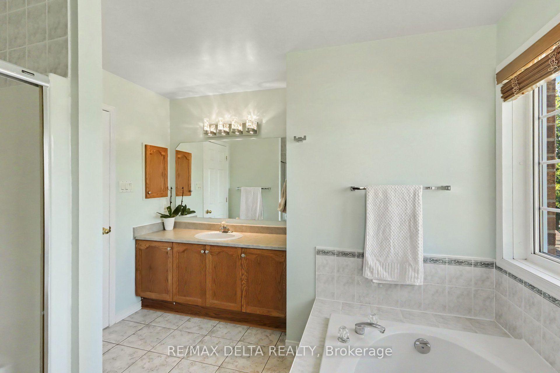 Photo 25 of 1 Cheltonia Way, Ottawa, Kanata - Kanata Lakes/Heritage Hills — HOMEH
