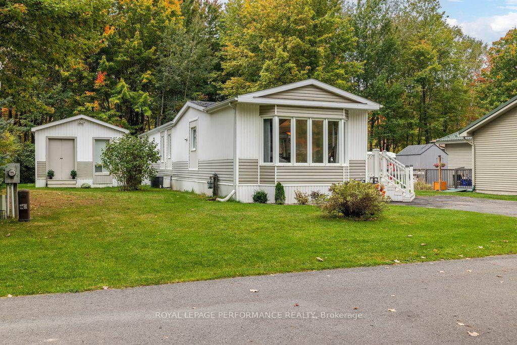 Photo 3 of 6636 Vista Patrick Private, Ottawa, Greely — HOMEH
