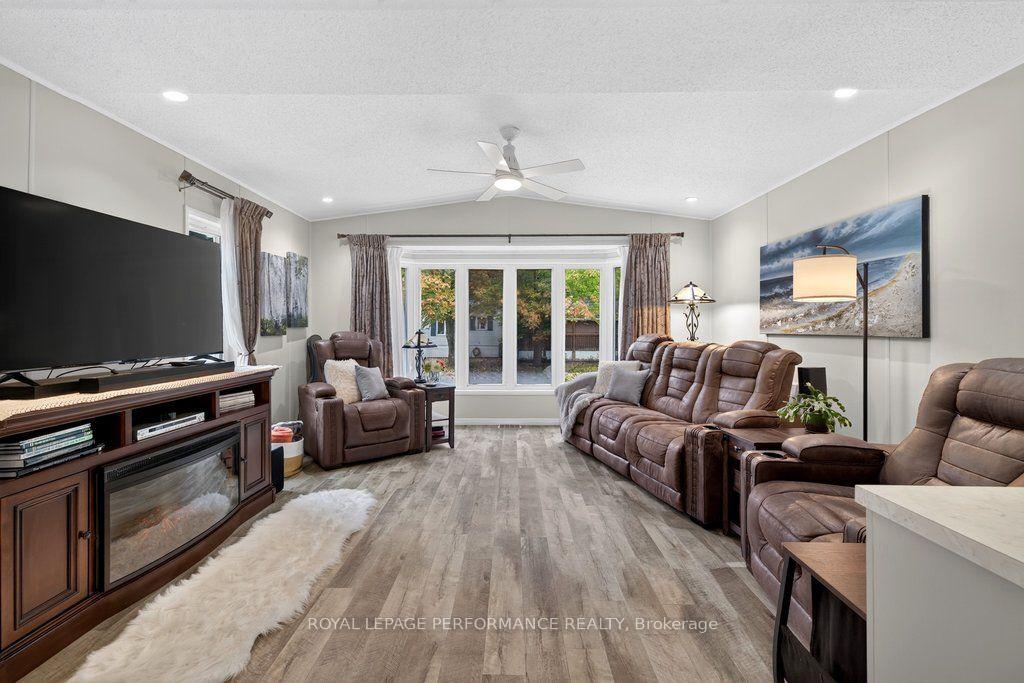 Photo 9 of 6636 Vista Patrick Private, Ottawa, Greely — HOMEH