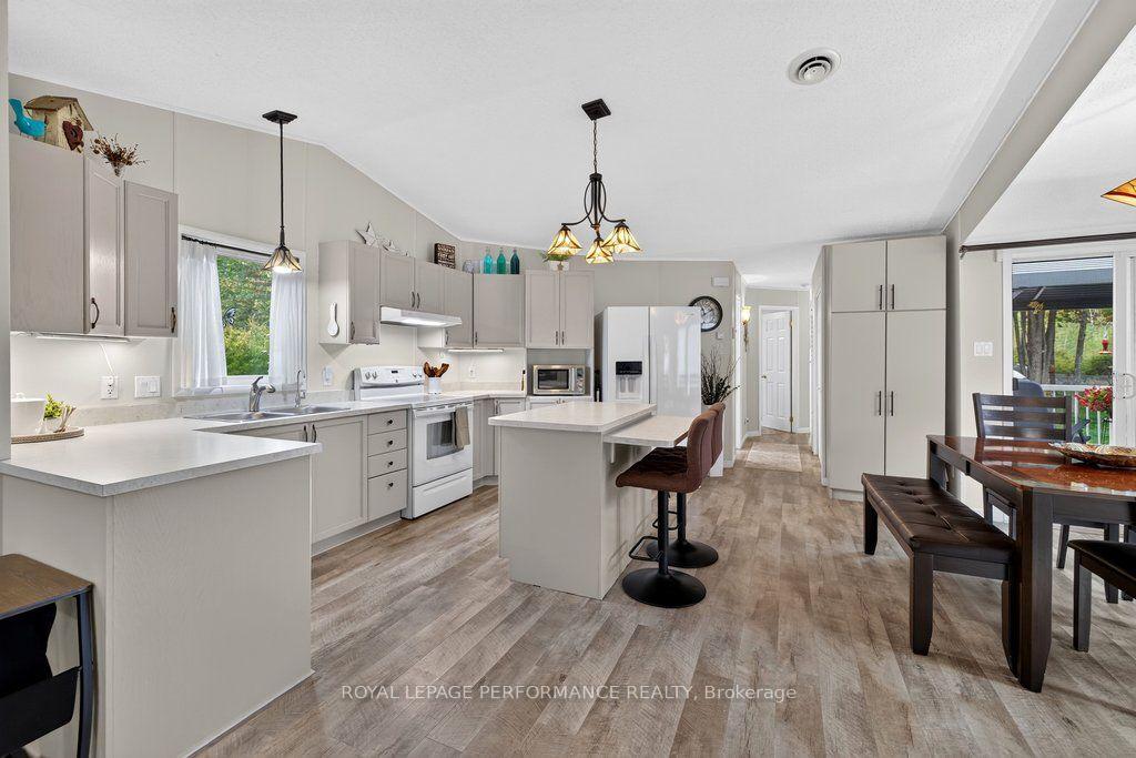 Photo 17 of 6636 Vista Patrick Private, Ottawa, Greely — HOMEH
