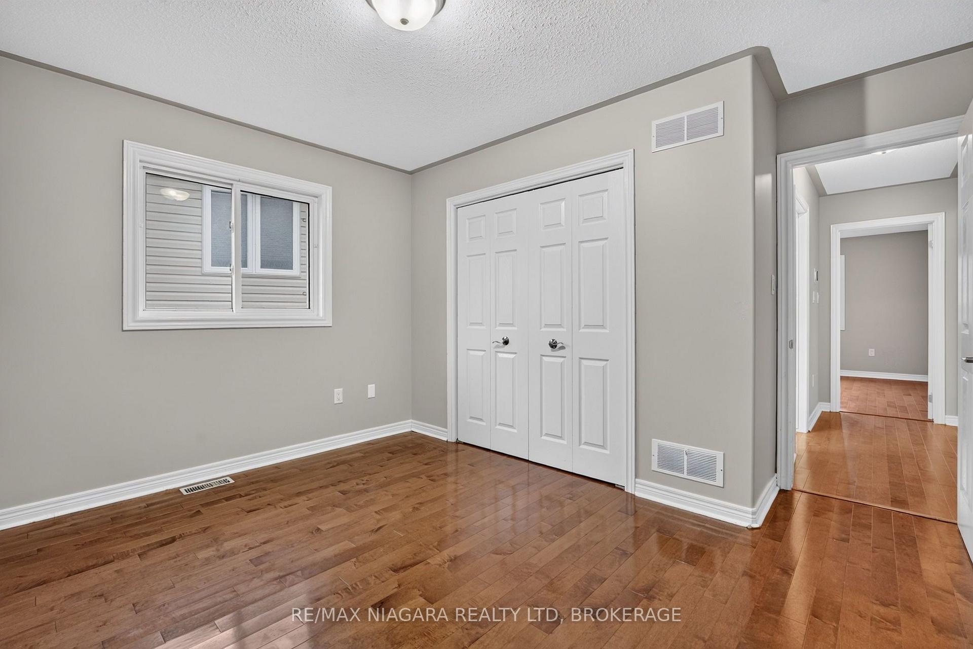 Photo 15 of 15 Days Avenue, Welland, N. Welland — HOMEH