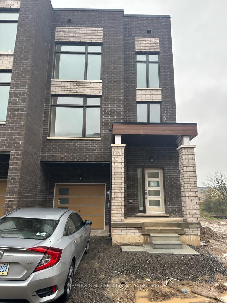 Photo of 43 Queenpost Drive