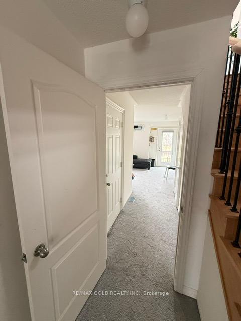 Photo 10 of 43 Queenpost Drive, Brampton, Credit Valley — HOMEH