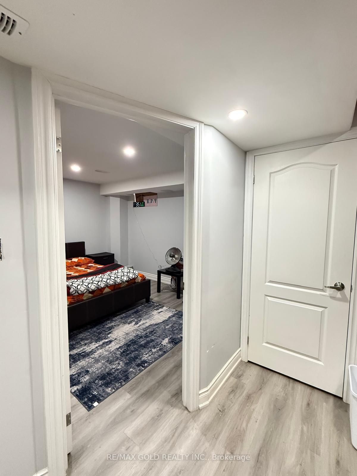 Photo 24 of 43 Queenpost Drive, Brampton, Credit Valley — HOMEH
