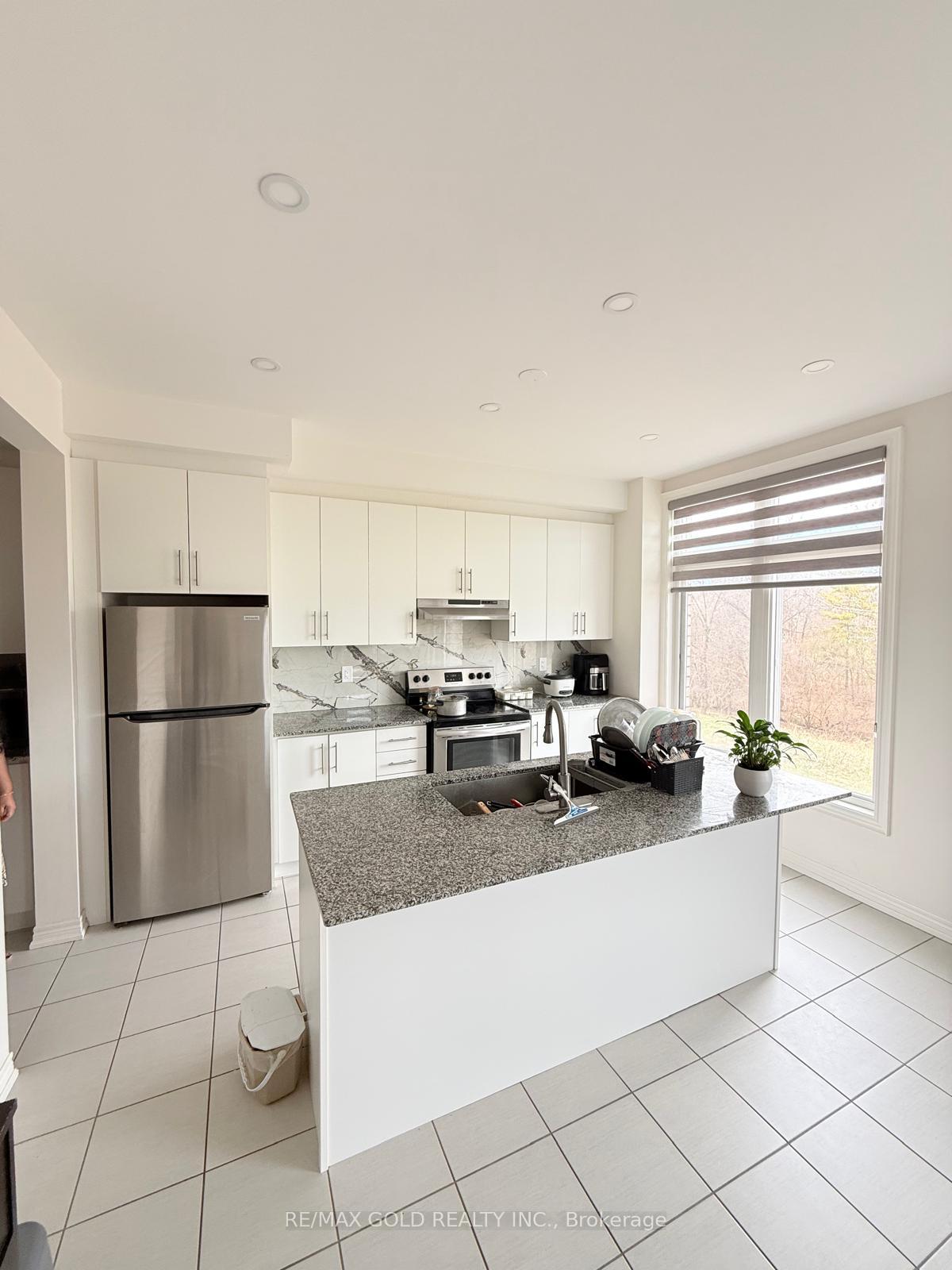 Photo 28 of 43 Queenpost Drive, Brampton, Credit Valley — HOMEH