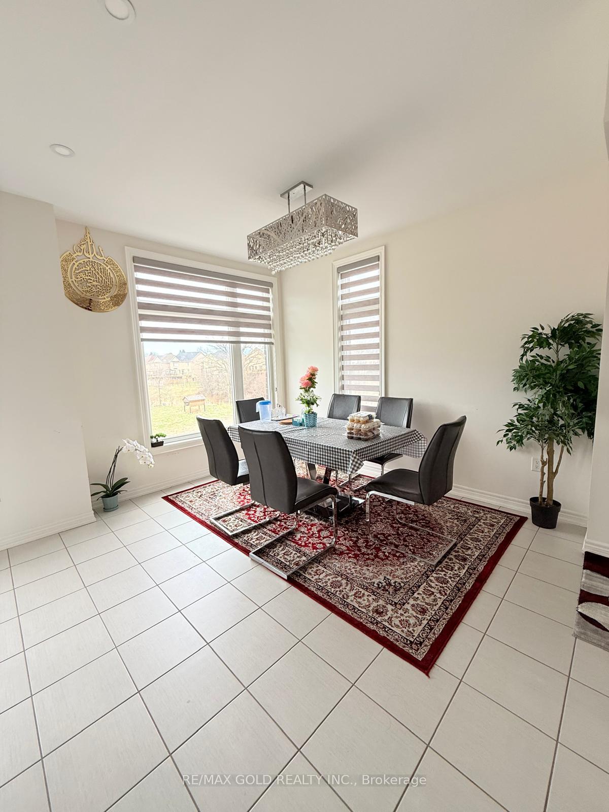 Photo 34 of 43 Queenpost Drive, Brampton, Credit Valley — HOMEH