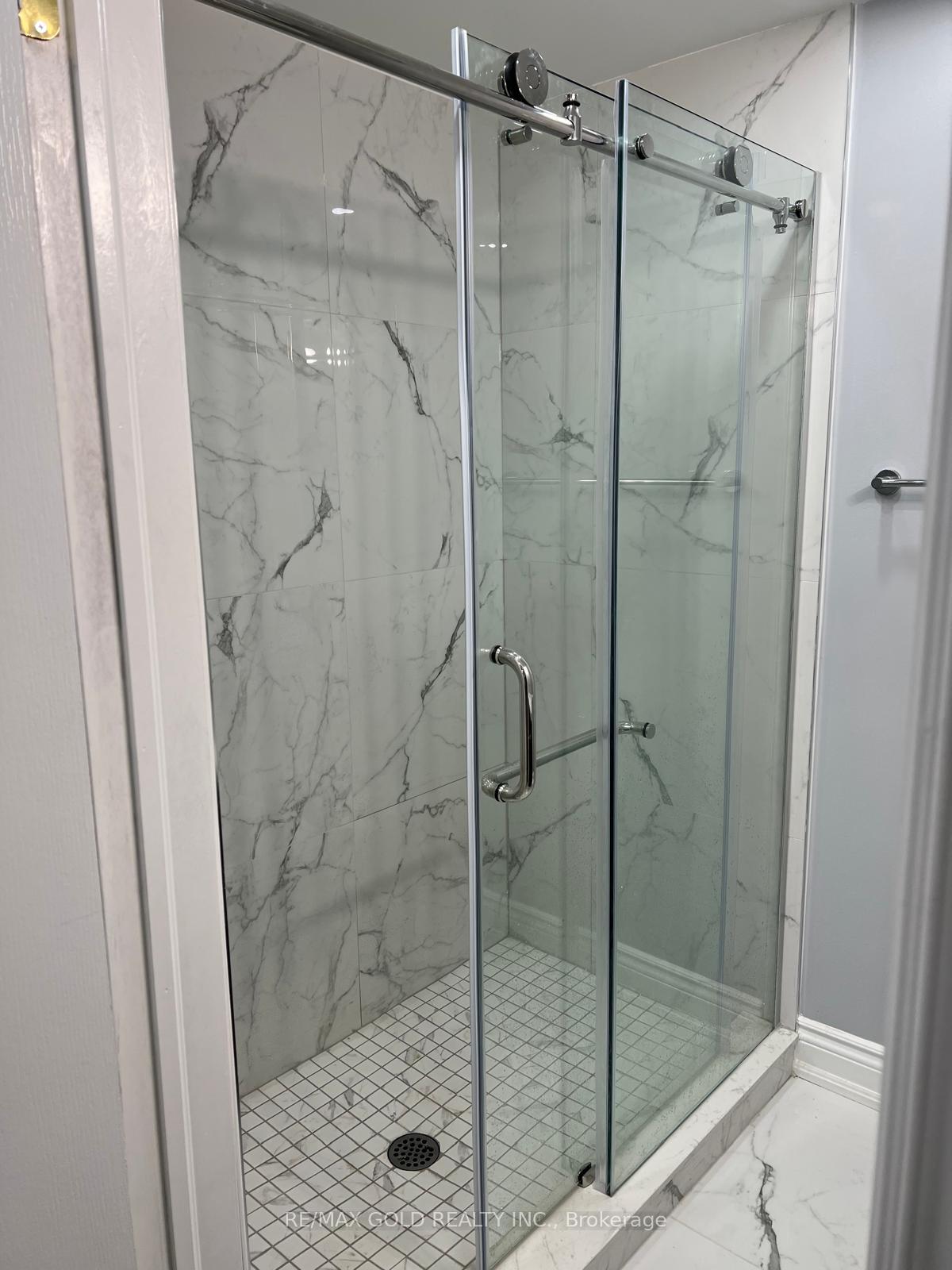 Photo 44 of 43 Queenpost Drive, Brampton, Credit Valley — HOMEH