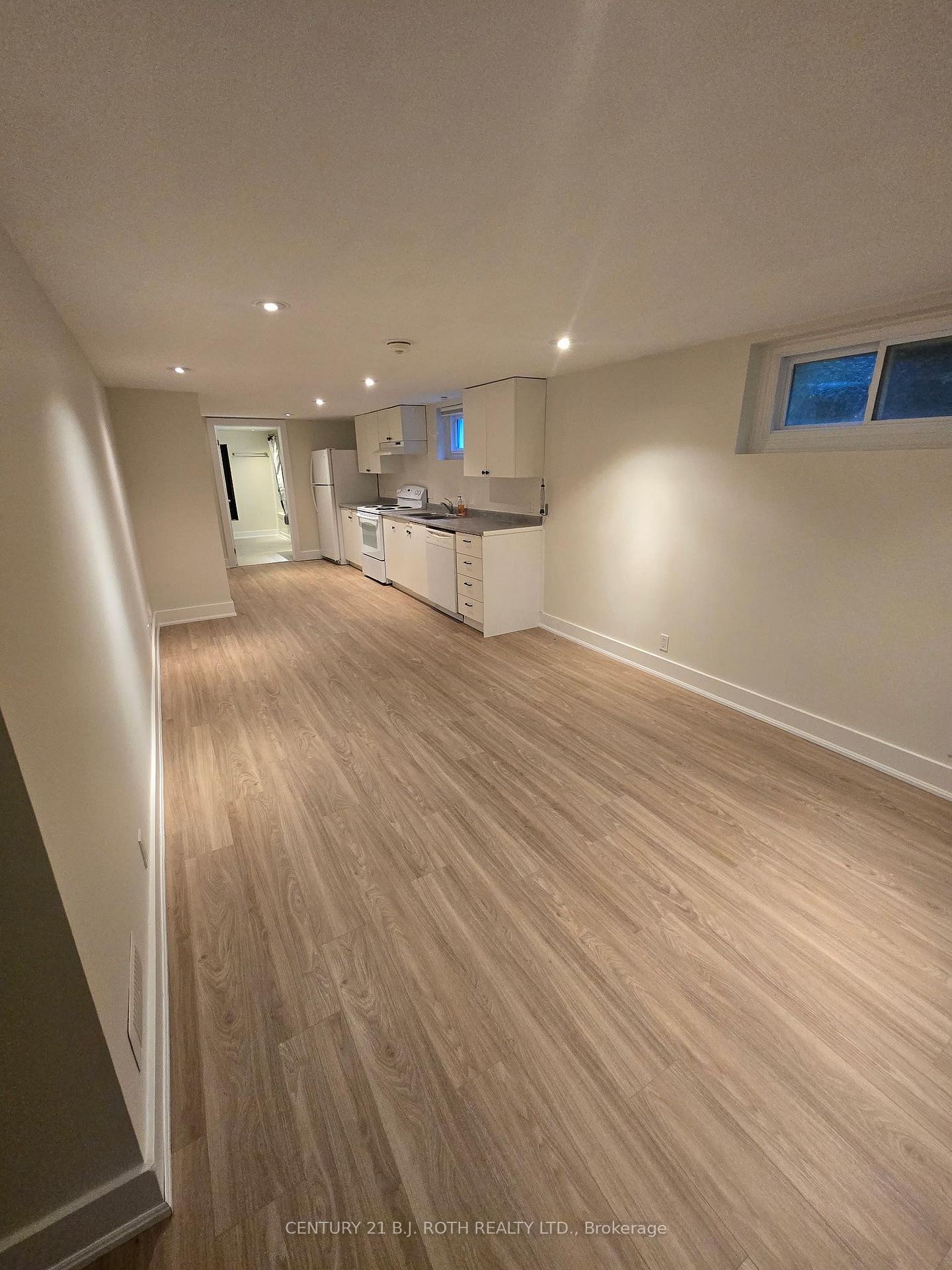 Photo 3 of Unit B, 50 Elmer Avenue, Orillia — HOMEH