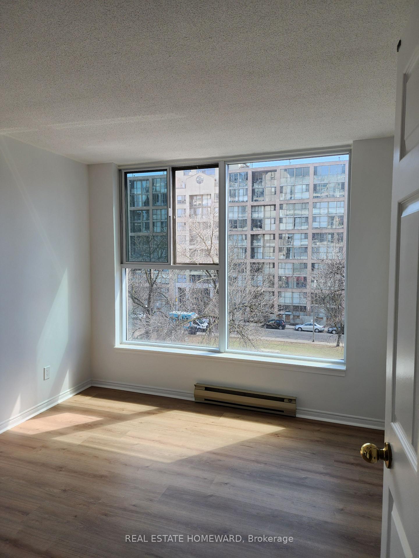 Photo 7 of Unit 419, 222 The Esplanade, Toronto, Waterfront Communities — HOMEH