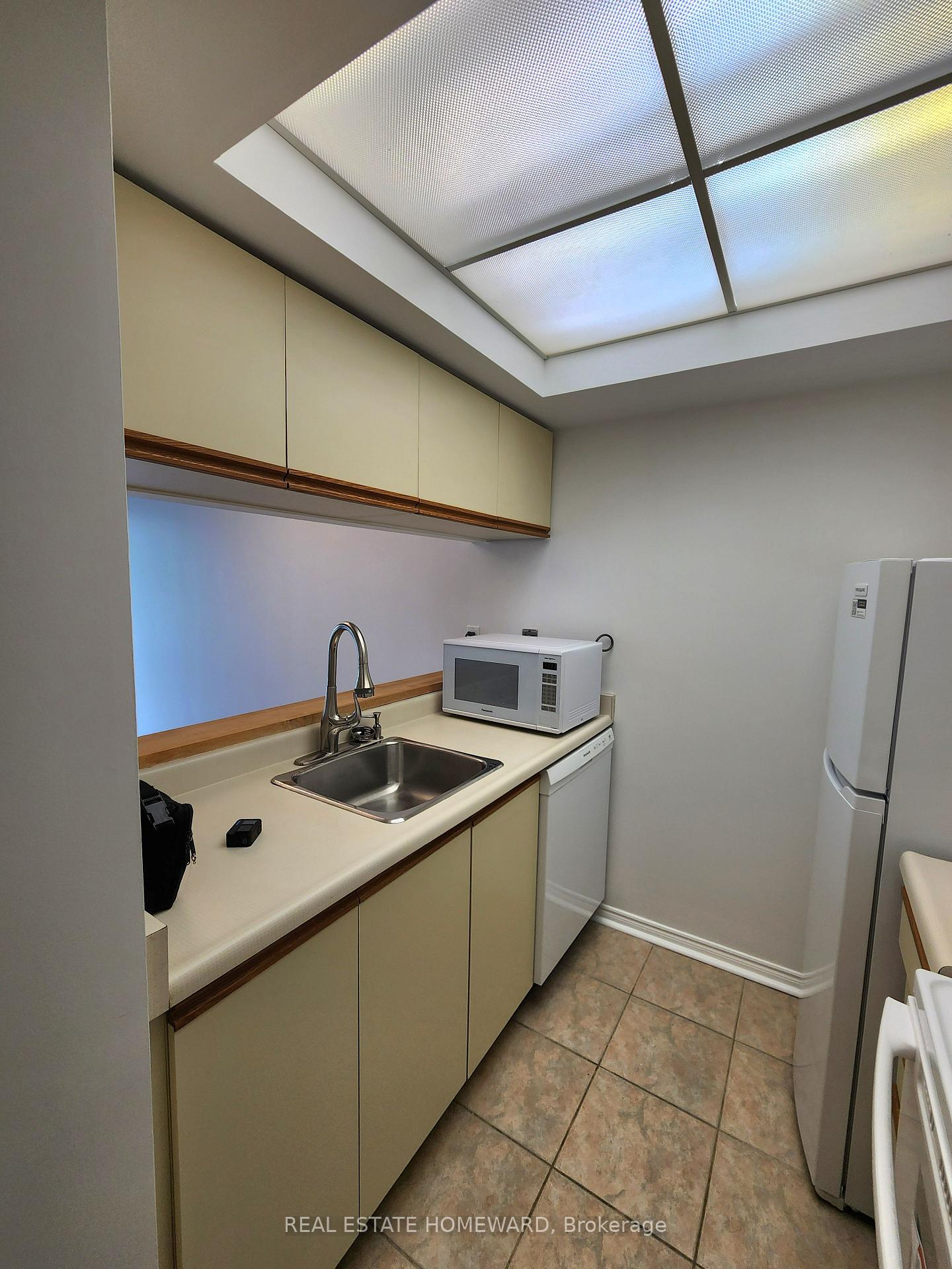 Photo 11 of Unit 419, 222 The Esplanade, Toronto, Waterfront Communities — HOMEH