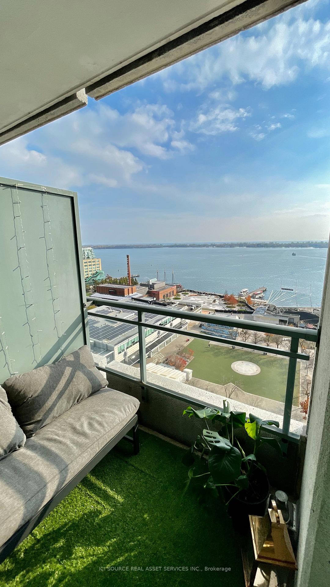Photo 1 of Unit 2019, 230 Queens Quay W, Toronto, Waterfront Communities — HOMEH