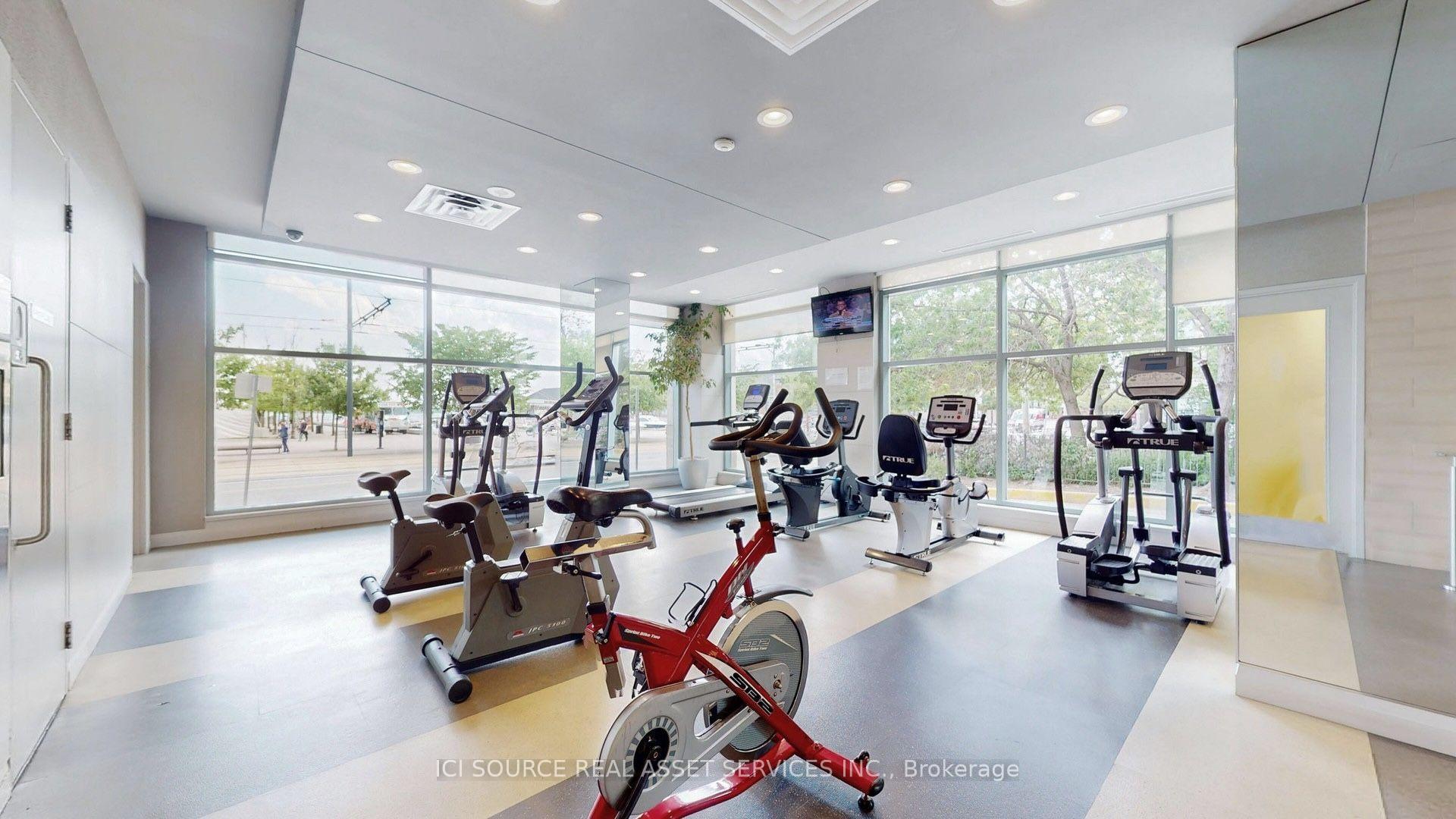 Photo 3 of Unit 2019, 230 Queens Quay W, Toronto, Waterfront Communities — HOMEH