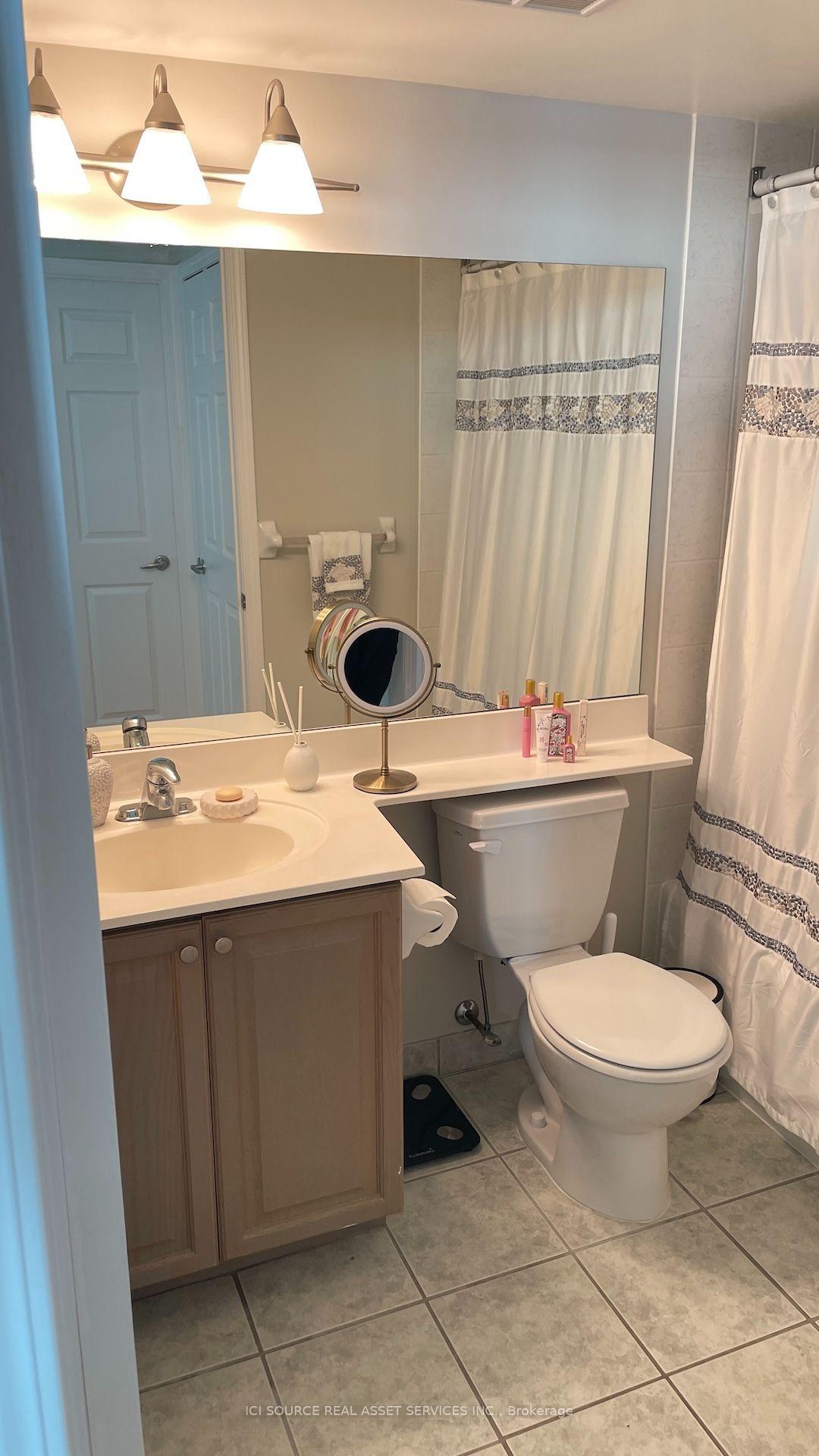 Photo 15 of Unit 2019, 230 Queens Quay W, Toronto, Waterfront Communities — HOMEH