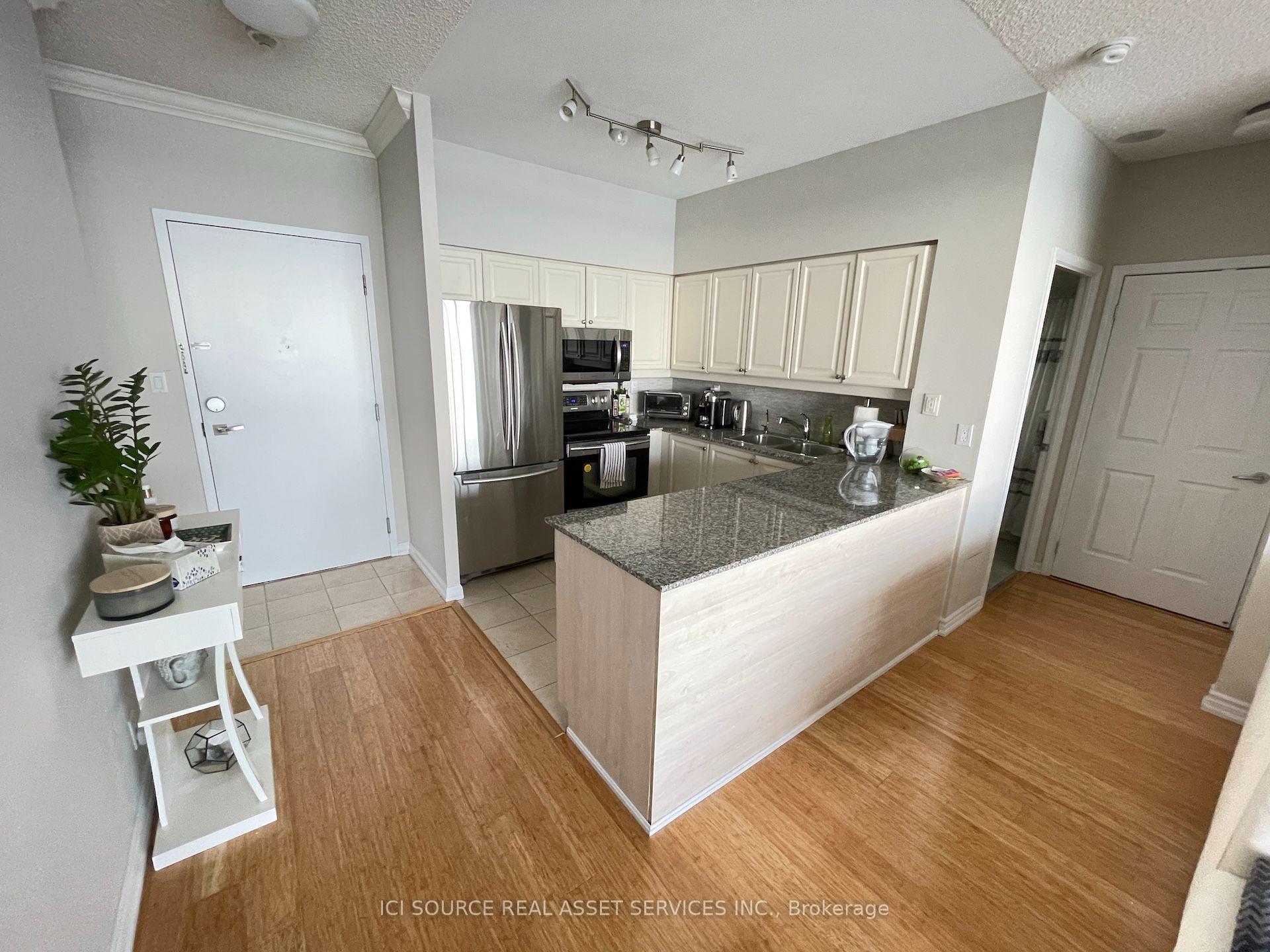 Photo 18 of Unit 2019, 230 Queens Quay W, Toronto, Waterfront Communities — HOMEH