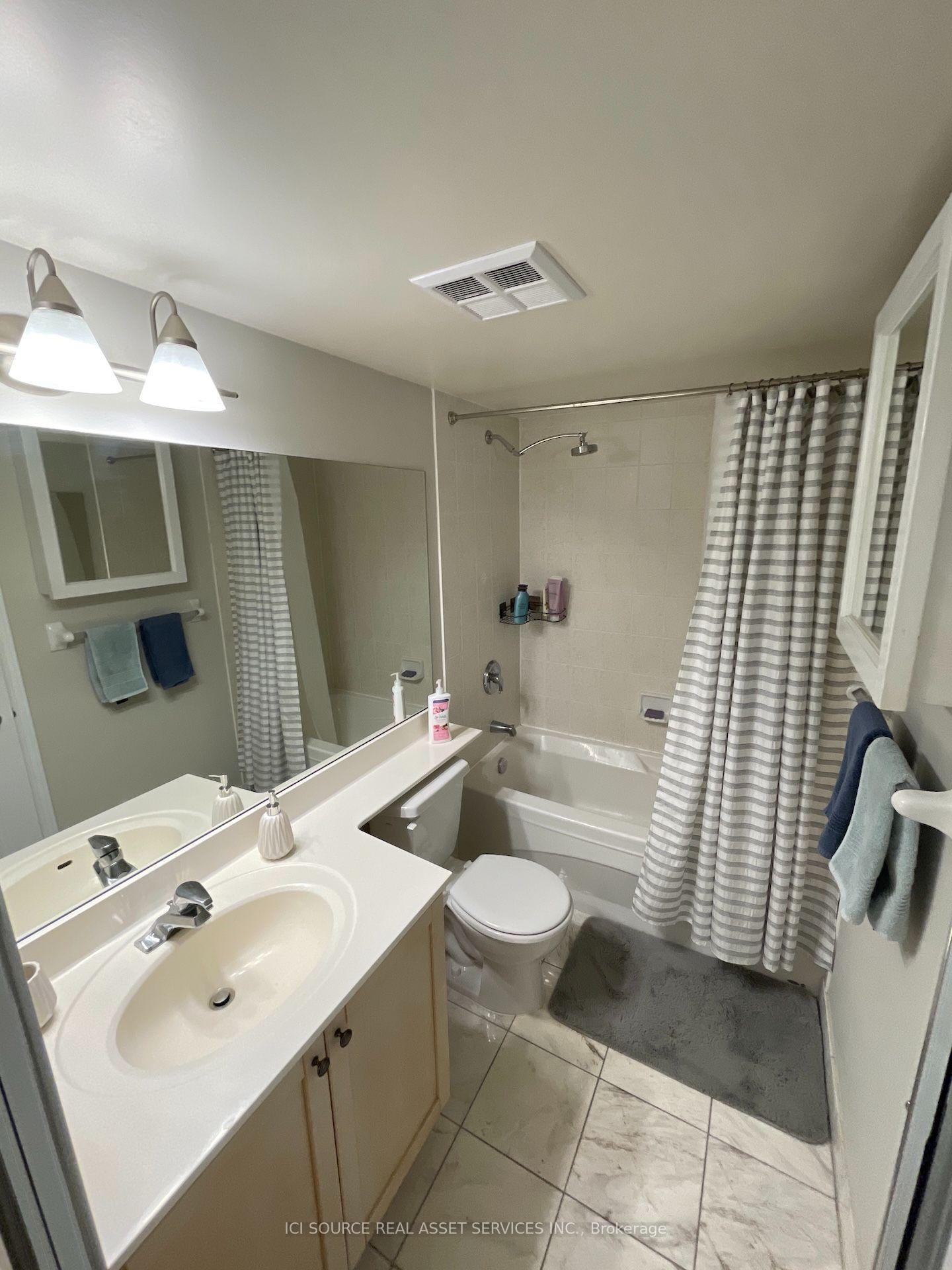 Photo 25 of Unit 2019, 230 Queens Quay W, Toronto, Waterfront Communities — HOMEH