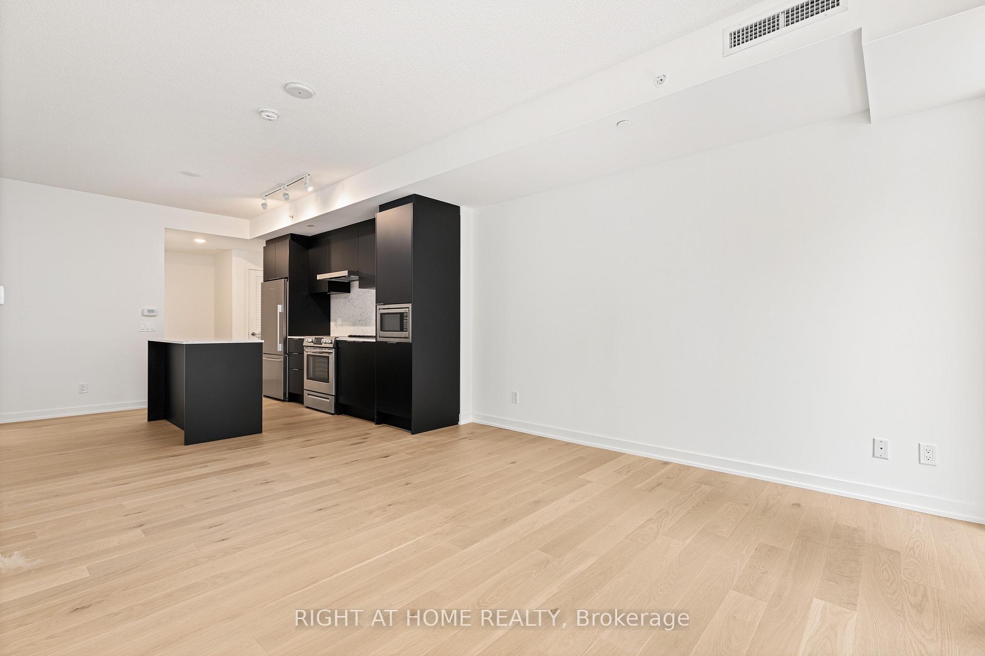 Photo 6 of Unit 315, 25 richmond Street E, Toronto, Church-Yonge Corridor — HOMEH