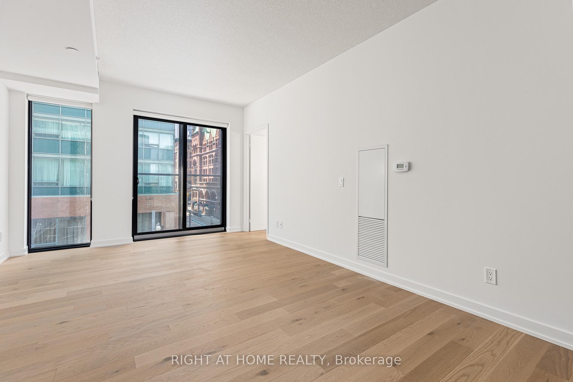 Photo 8 of Unit 315, 25 richmond Street E, Toronto, Church-Yonge Corridor — HOMEH