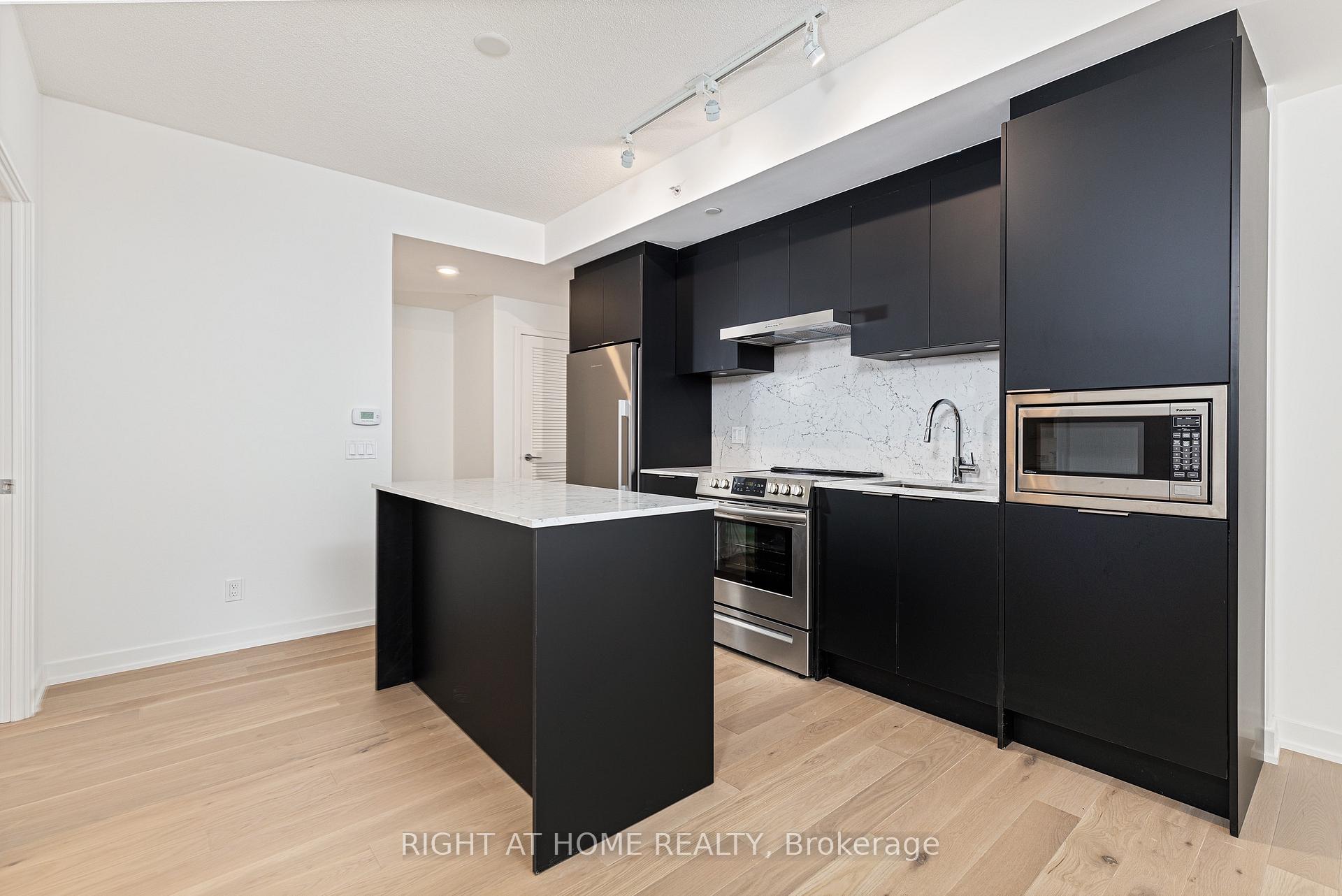Photo 11 of Unit 315, 25 richmond Street E, Toronto, Church-Yonge Corridor — HOMEH
