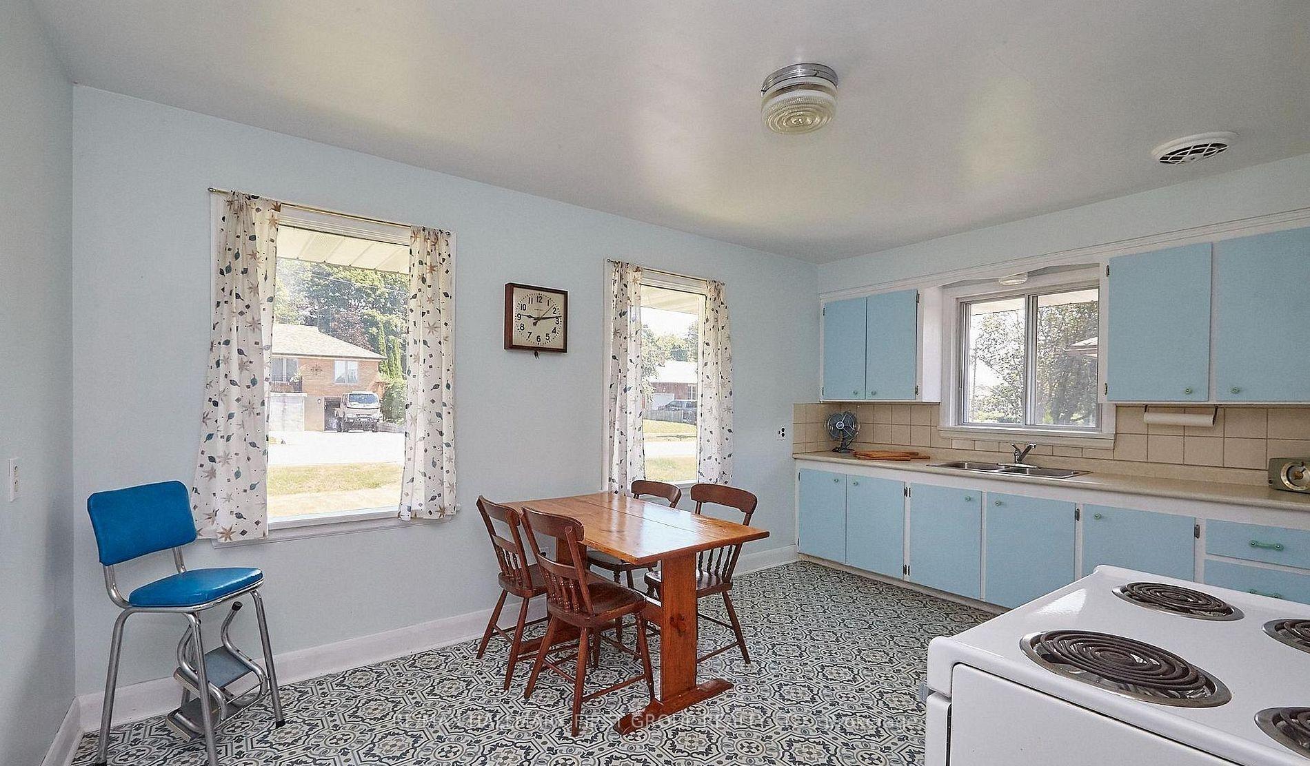 Photo 8 of 212 Hallett Avenue, Whitby, Lynde Creek — HOMEH