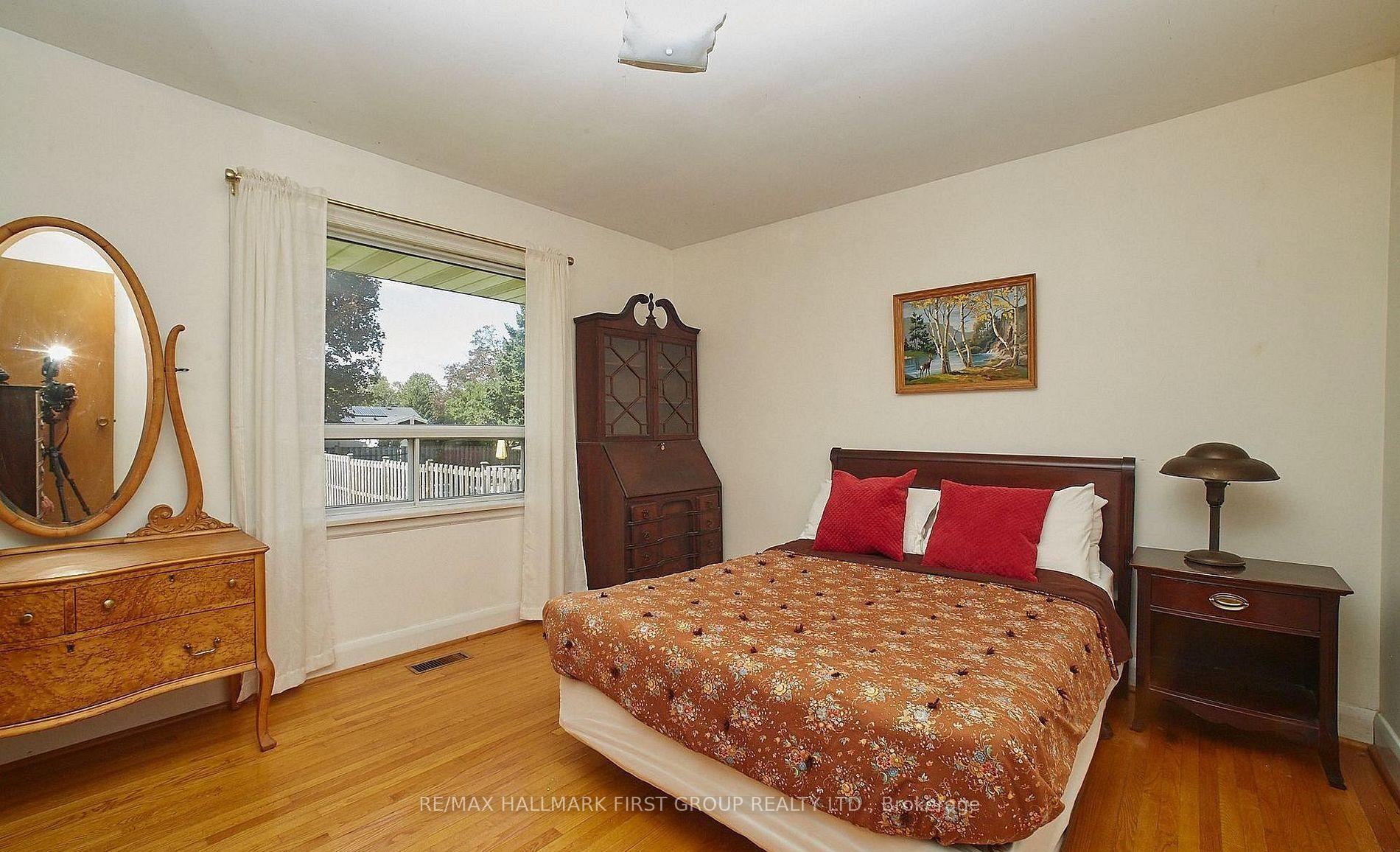 Photo 12 of 212 Hallett Avenue, Whitby, Lynde Creek — HOMEH