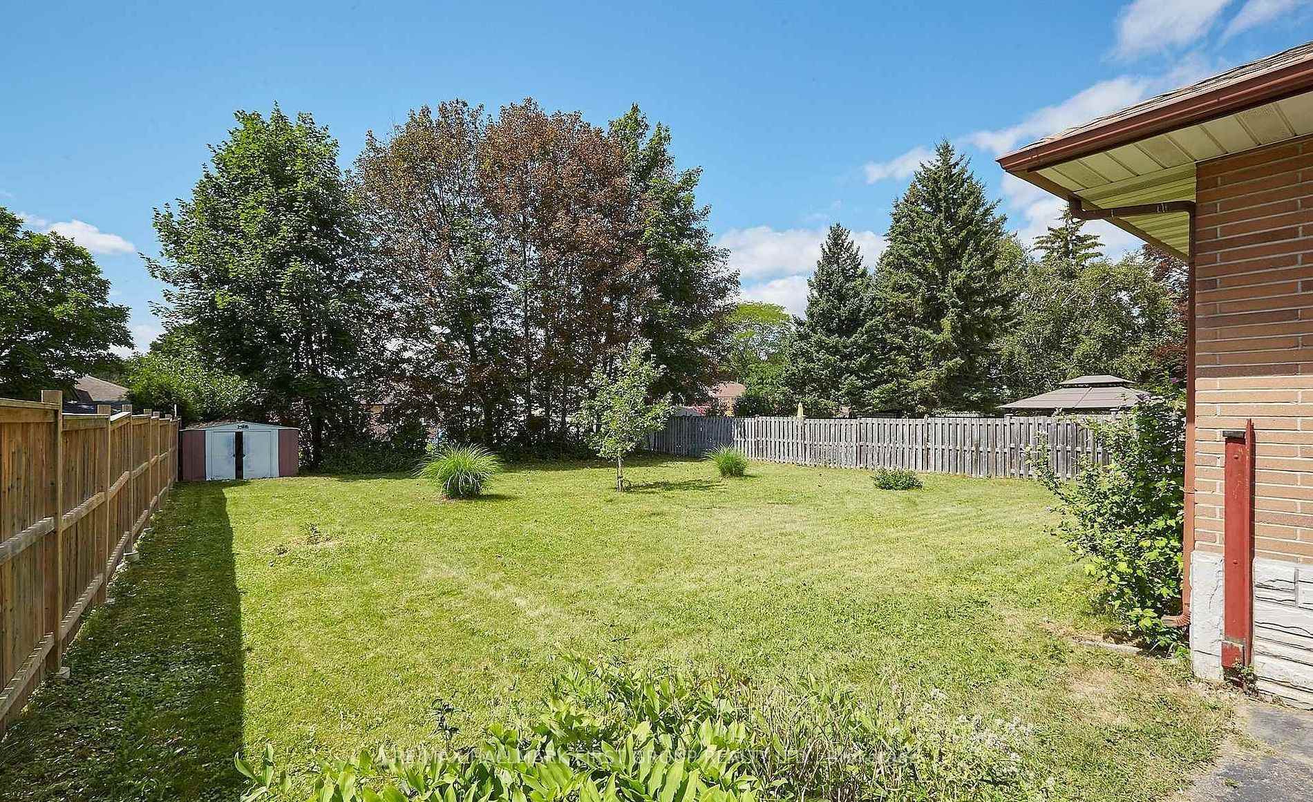 Photo 18 of 212 Hallett Avenue, Whitby, Lynde Creek — HOMEH