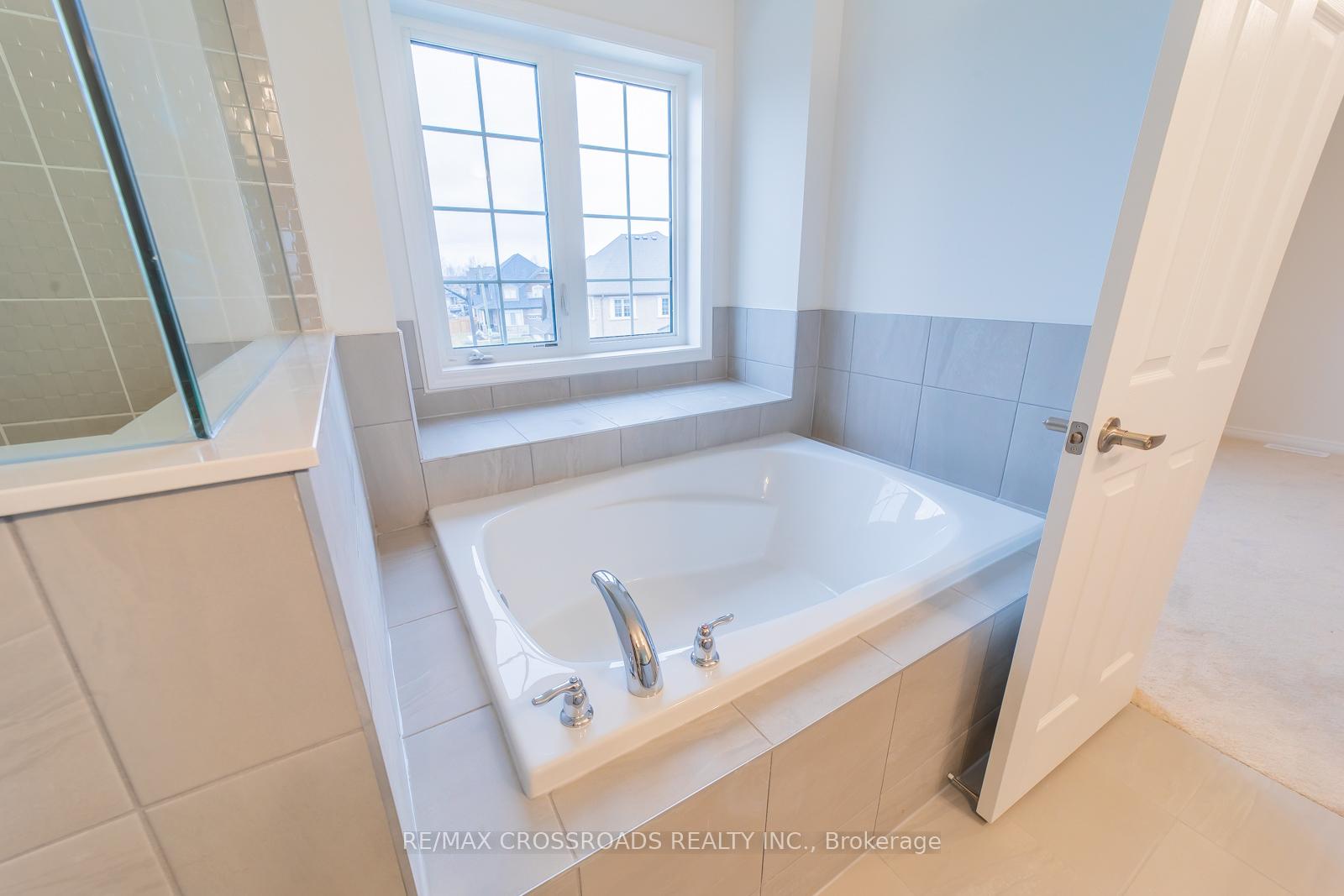 Photo 21 of 332 Coronation Road, Whitby, Rural Whitby — HOMEH