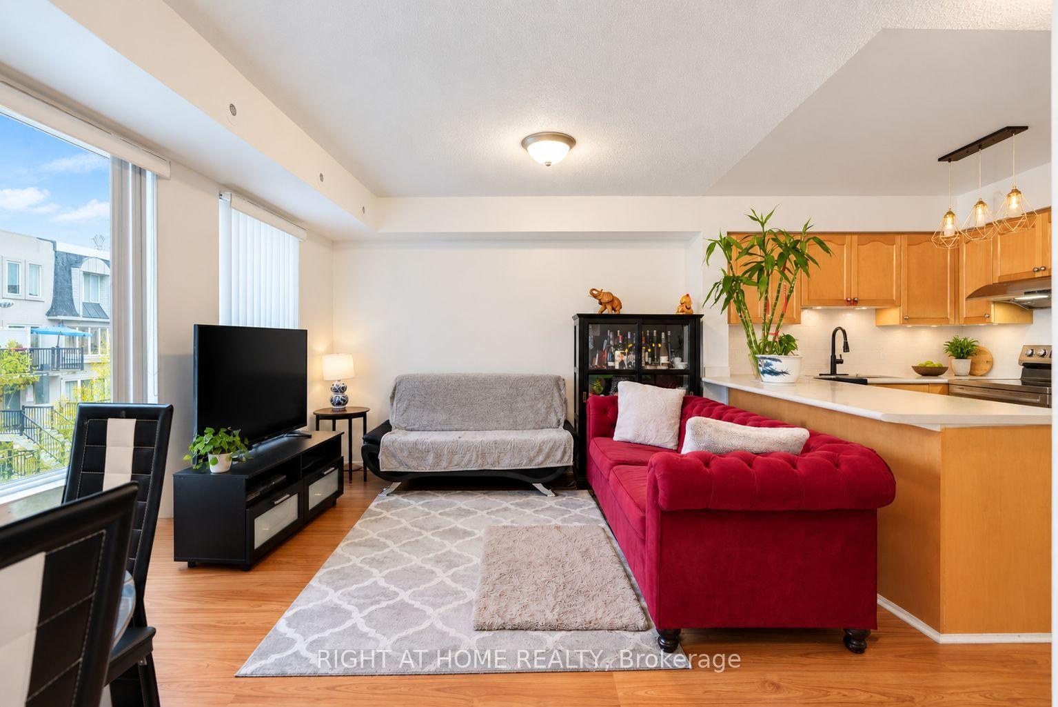 Photo 8 of Unit 2095, 55 George Appleton Way, North York, Downsview-Roding-CFB — HOMEH