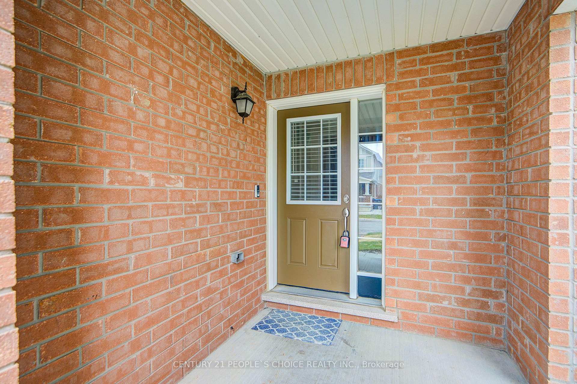 Photo 4 of 22 Quillberry Close, Brampton, Northwest Brampton — HOMEH