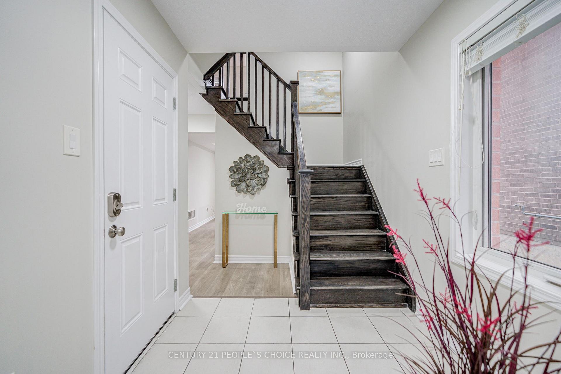 Photo 7 of 22 Quillberry Close, Brampton, Northwest Brampton — HOMEH