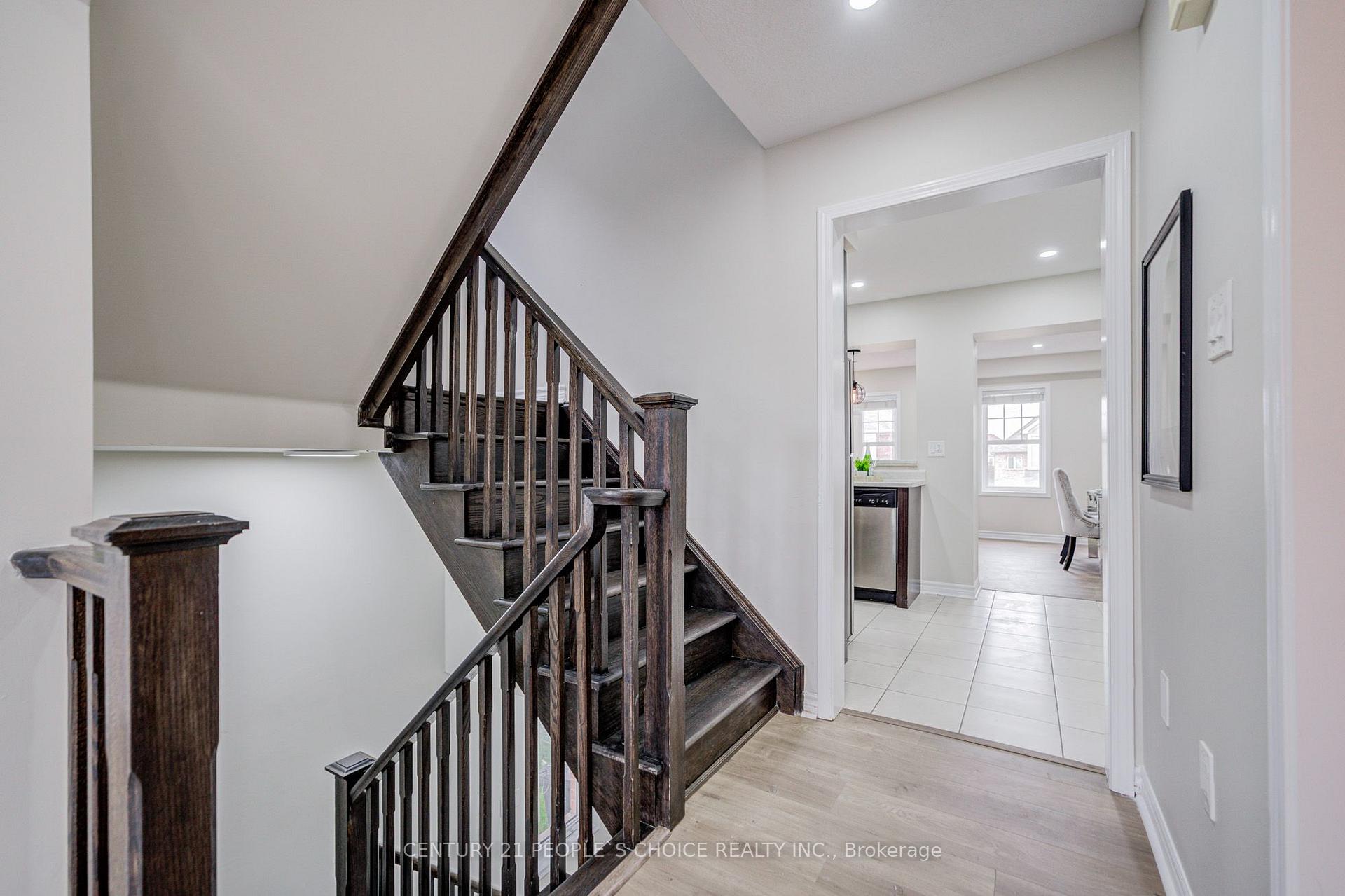 Photo 12 of 22 Quillberry Close, Brampton, Northwest Brampton — HOMEH