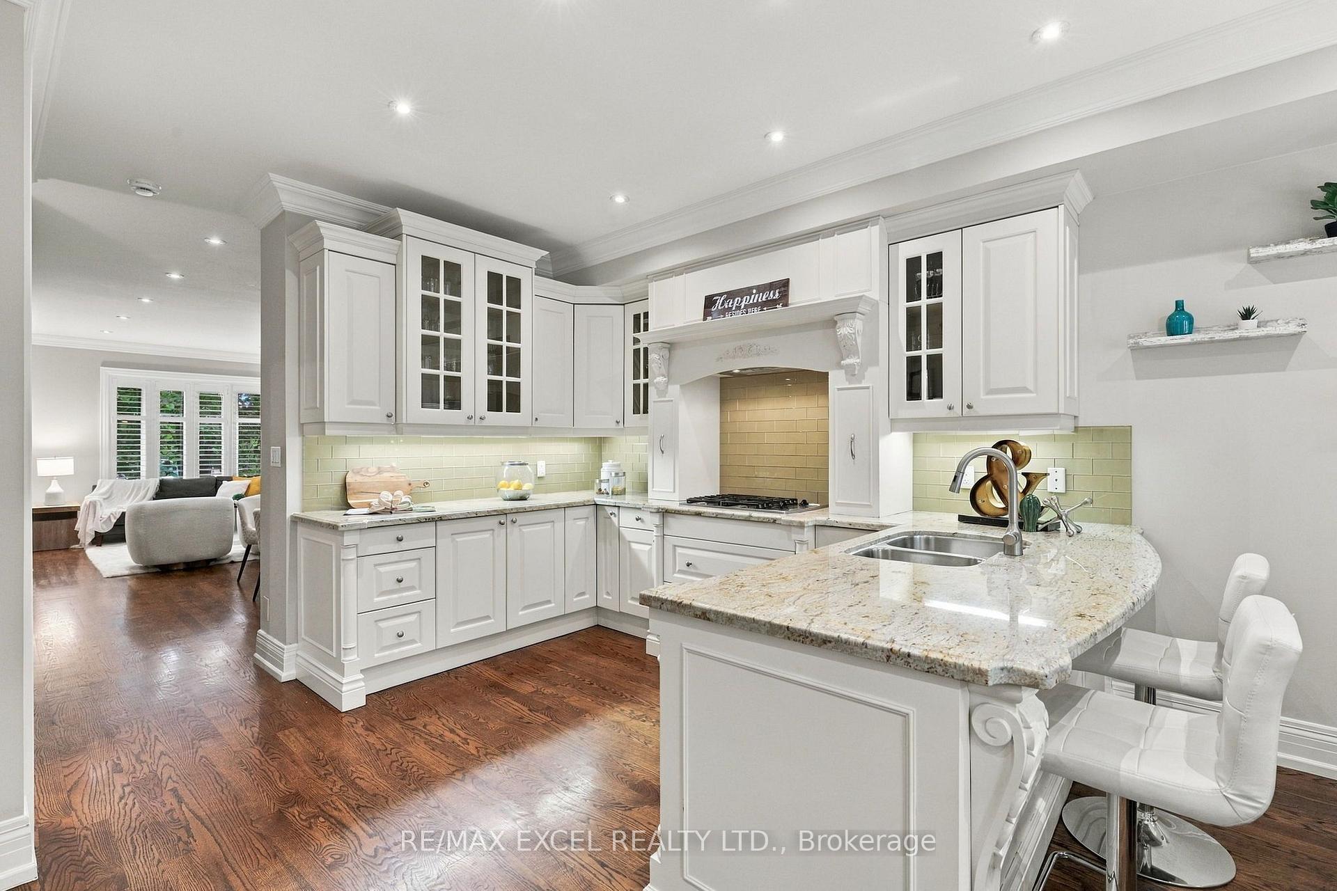 Photo 9 of 3004 Bayview Avenue, North York, Willowdale East — HOMEH