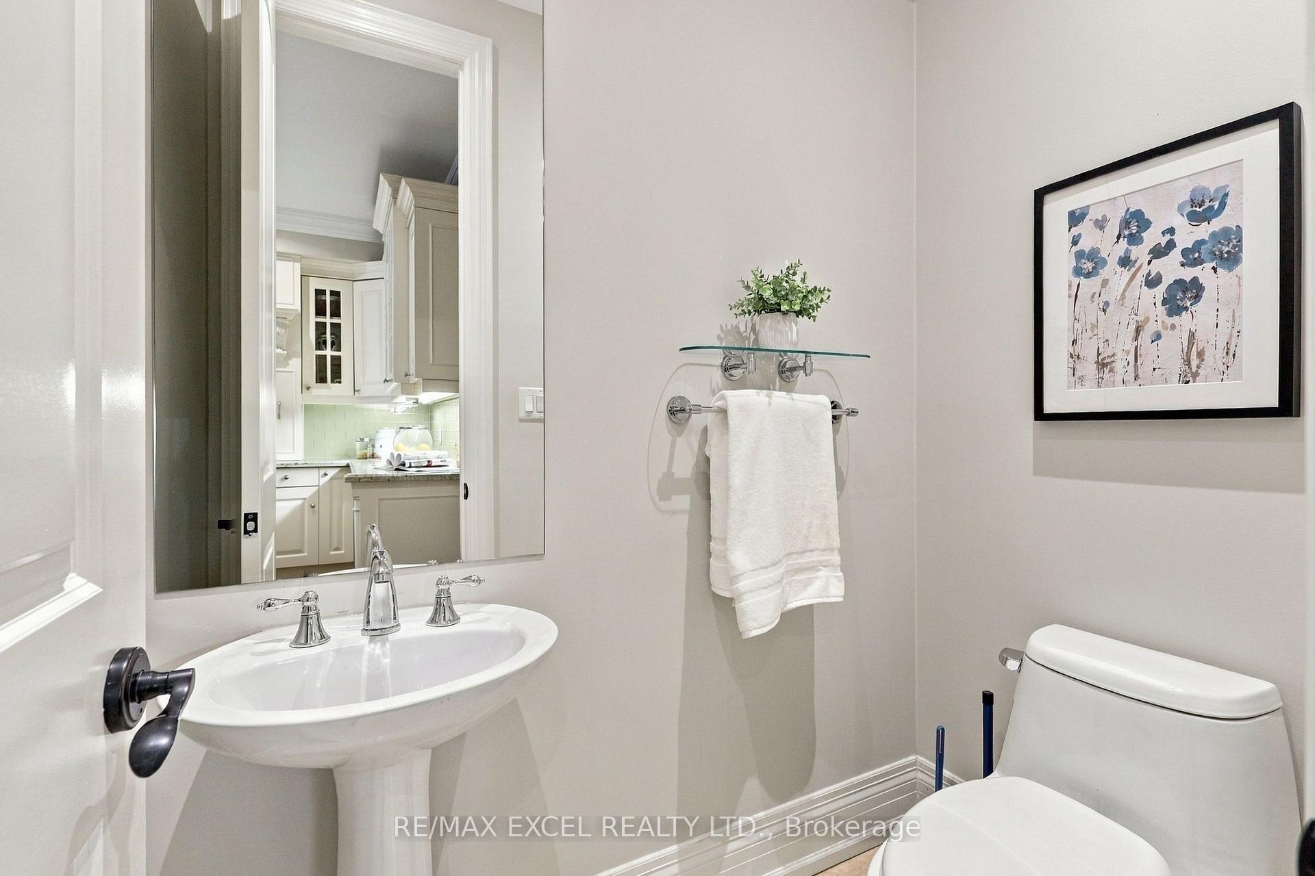 Photo 14 of 3004 Bayview Avenue, North York, Willowdale East — HOMEH