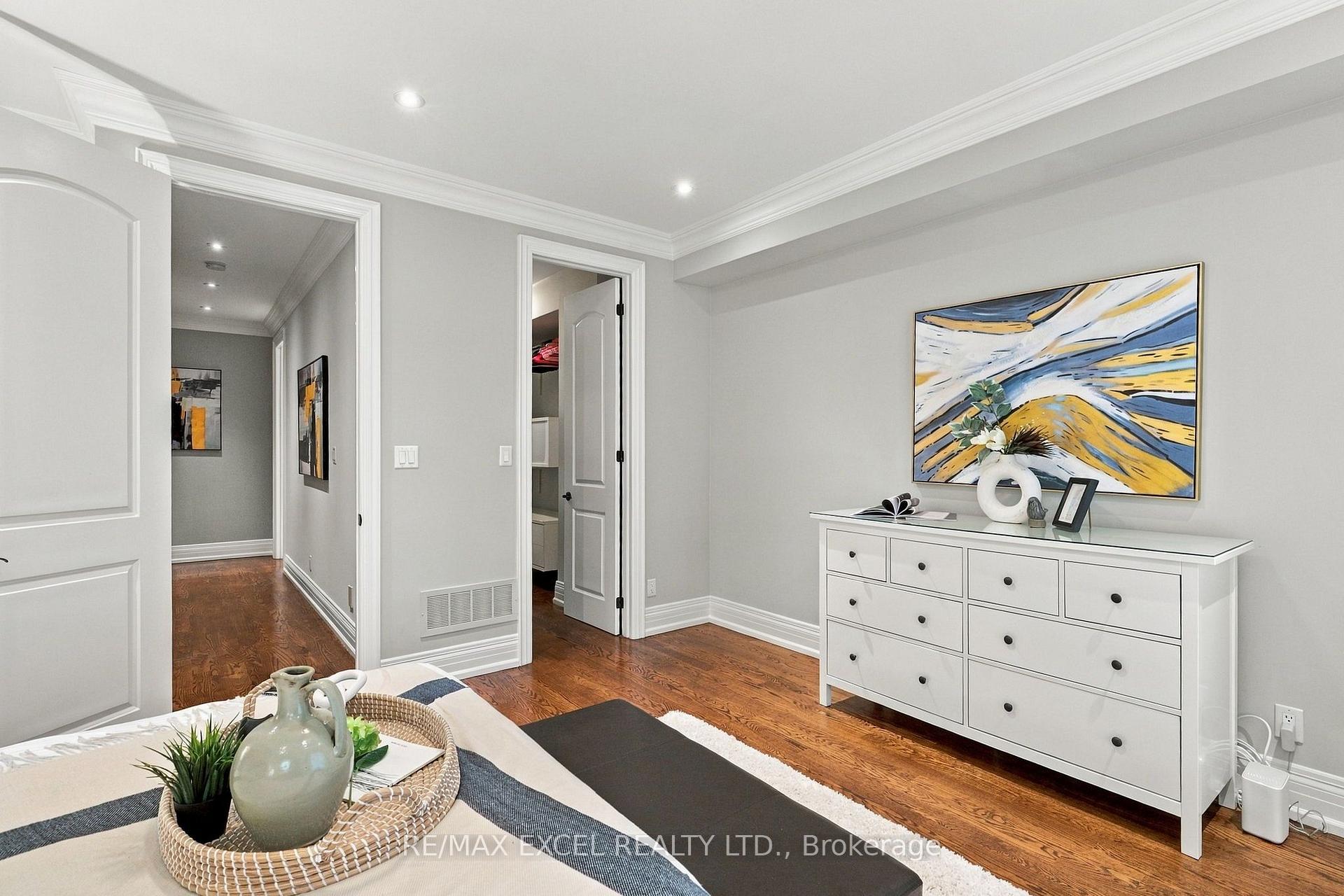 Photo 18 of 3004 Bayview Avenue, North York, Willowdale East — HOMEH