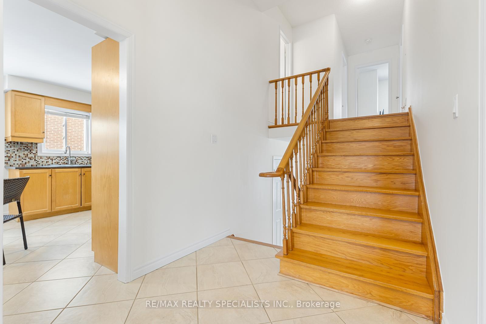 Photo 13 of 100 Princeton Terrace, Brampton, Northgate — HOMEH
