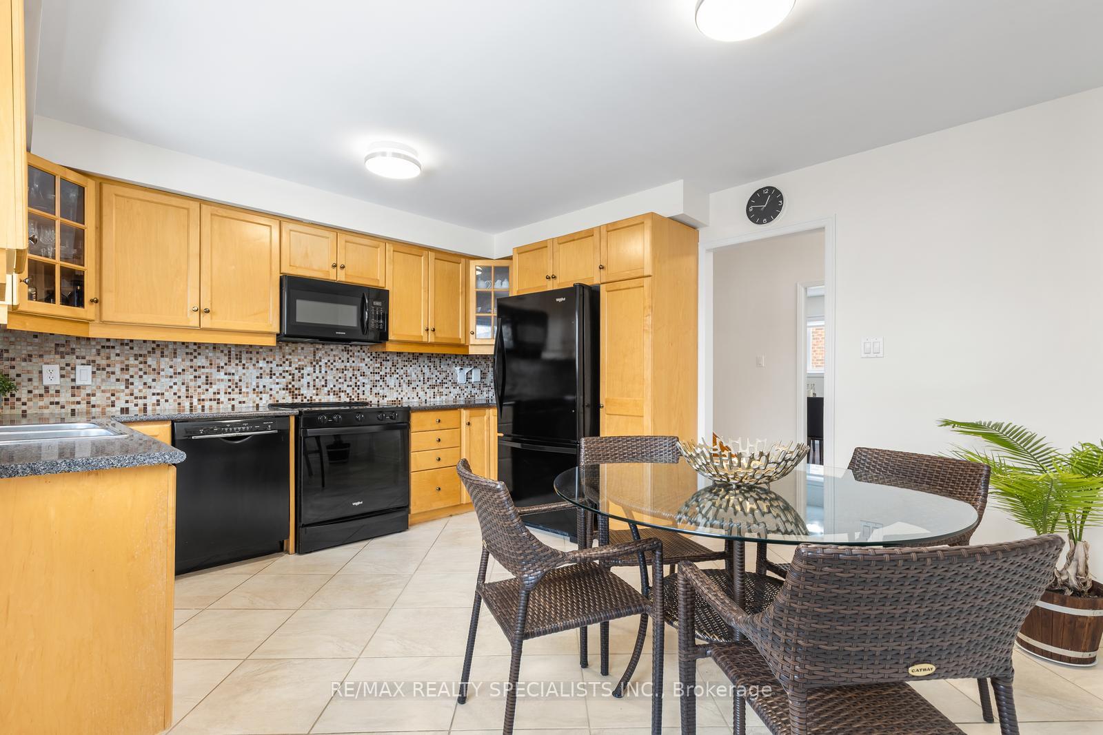 Photo 18 of 100 Princeton Terrace, Brampton, Northgate — HOMEH