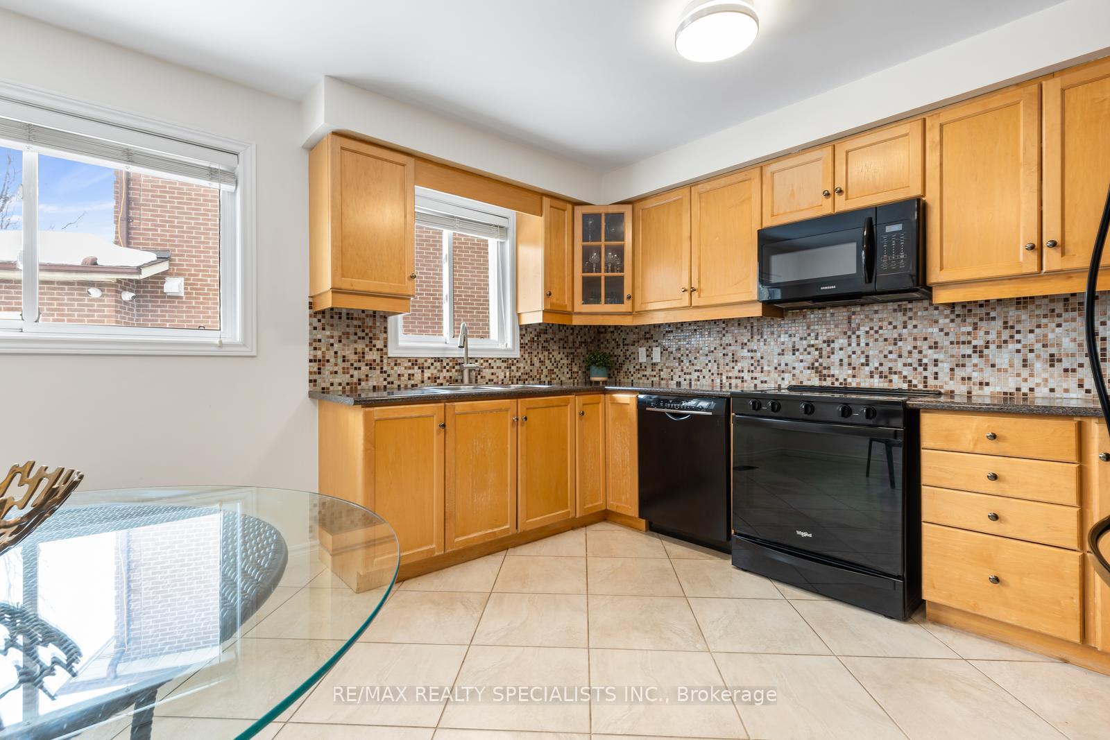 Photo 21 of 100 Princeton Terrace, Brampton, Northgate — HOMEH
