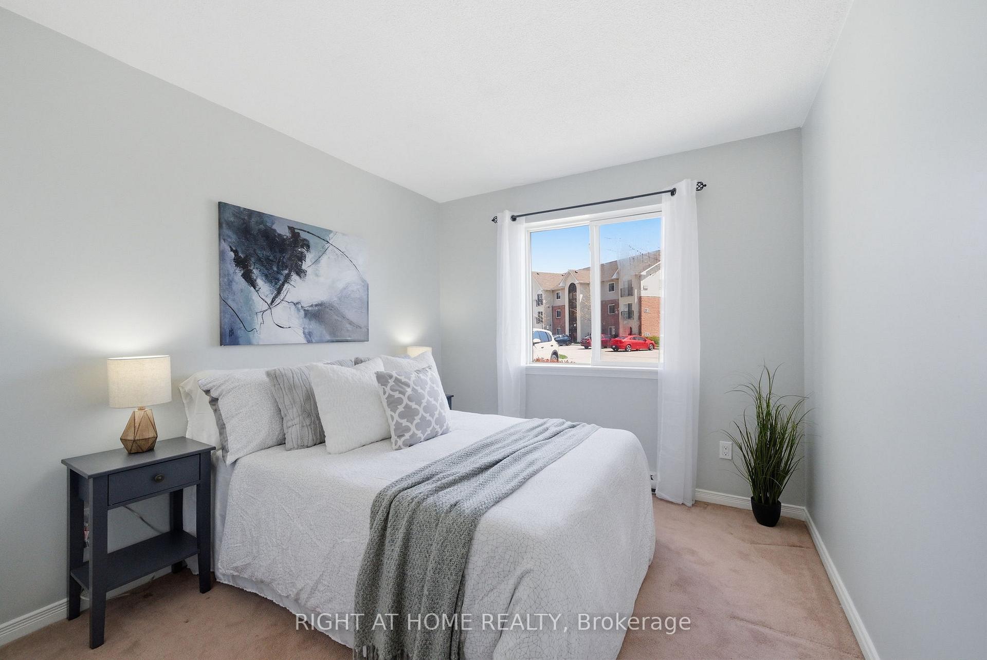 Photo 15 of Unit 102, 91 Aspen Springs Drive, Clarington, Bowmanville — HOMEH
