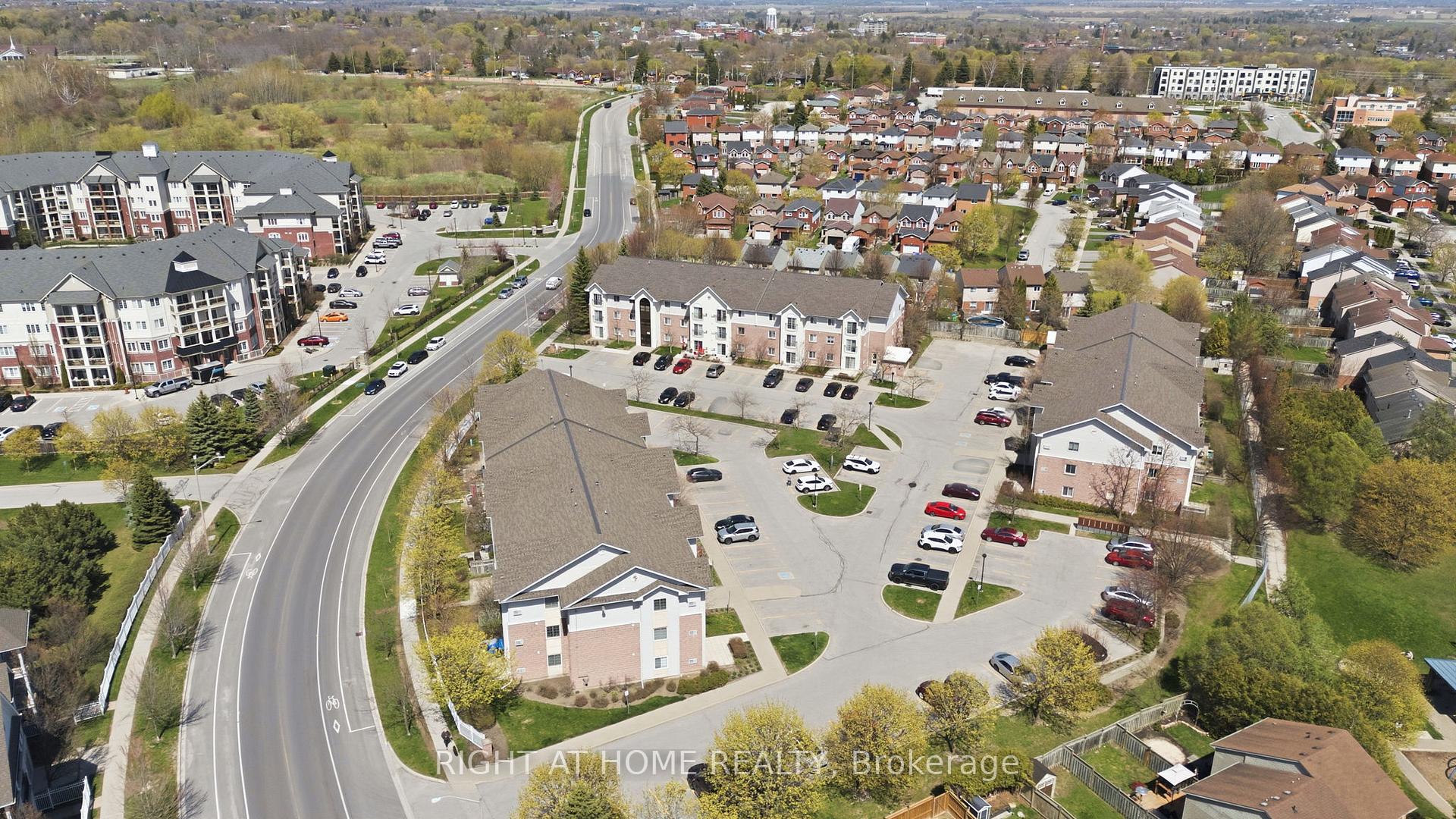 Photo 20 of Unit 102, 91 Aspen Springs Drive, Clarington, Bowmanville — HOMEH