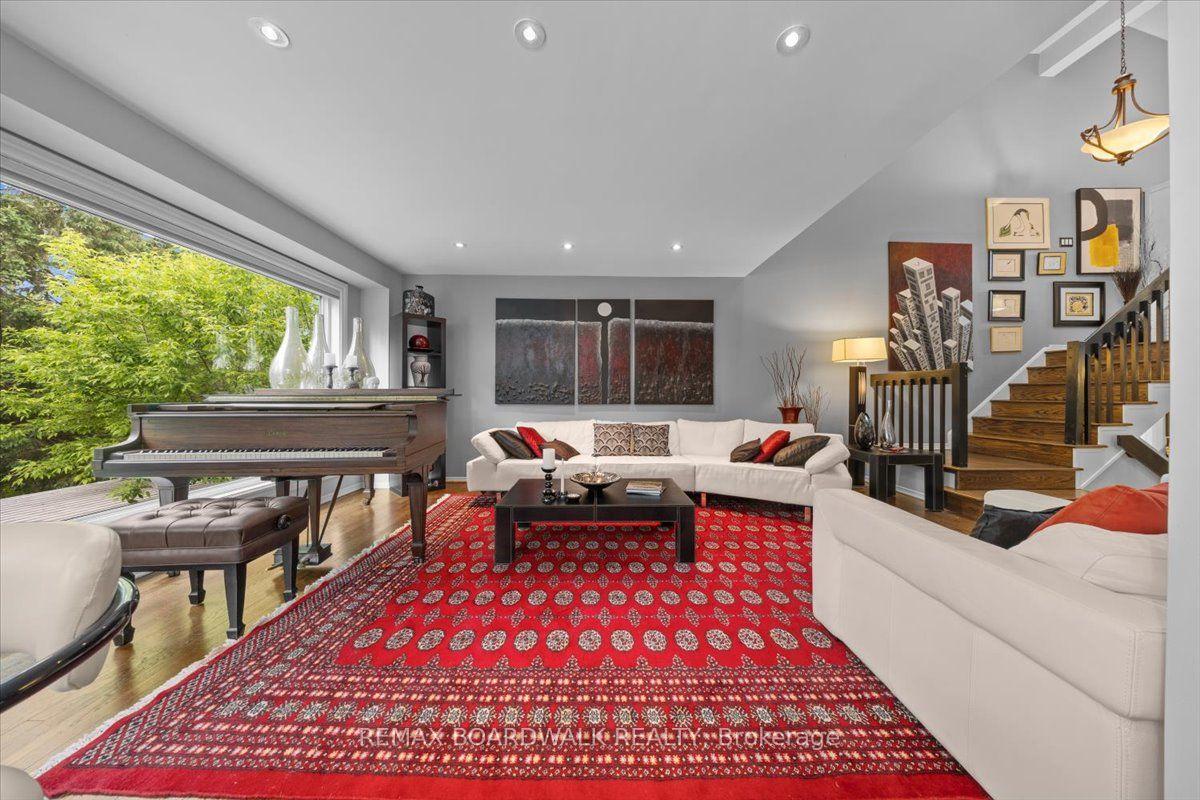 Photo 9 of 24 Hackett Street, Ottawa, Hunt Club Woods — HOMEH