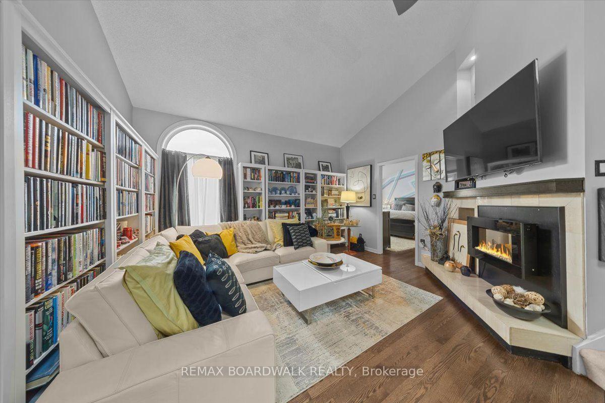 Photo 22 of 24 Hackett Street, Ottawa, Hunt Club Woods — HOMEH