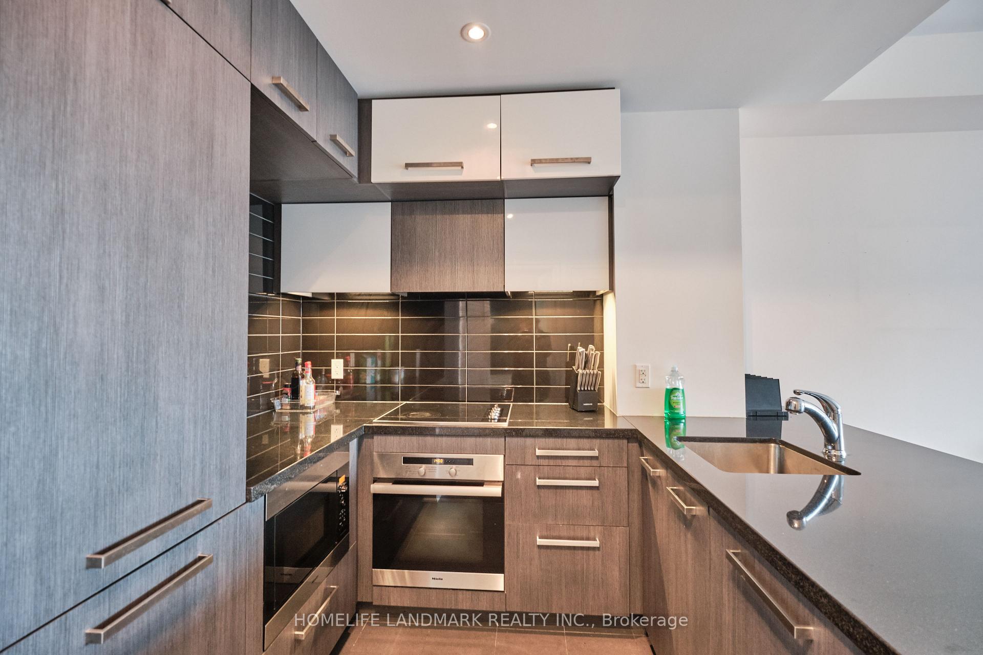 Photo 3 of Unit 2910, 8 The Esplanade, Toronto, Waterfront Communities — HOMEH