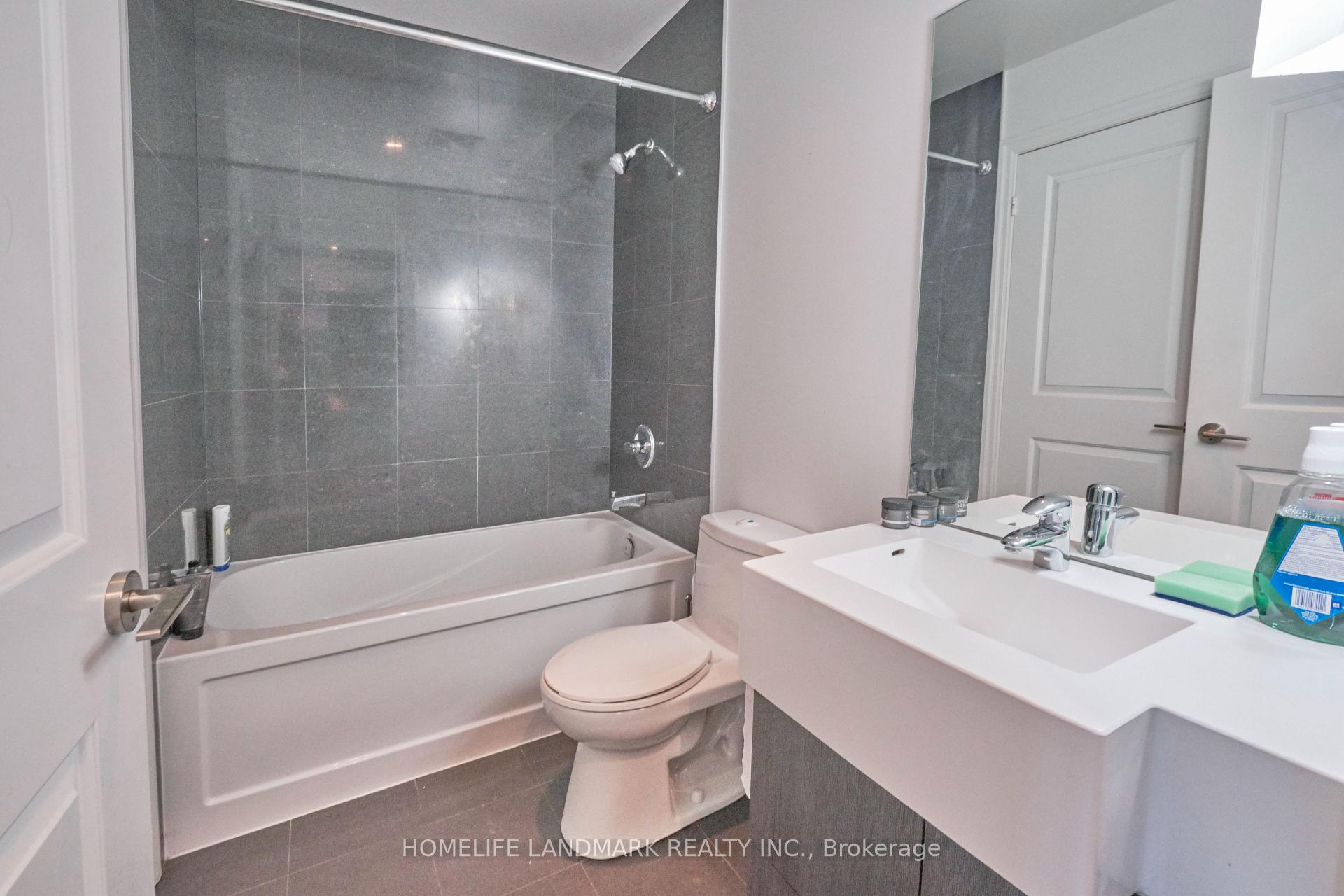 Photo 8 of Unit 2910, 8 The Esplanade, Toronto, Waterfront Communities — HOMEH