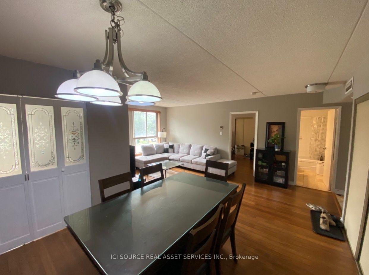Photo 6 of Unit 204, 249 Major Mackenzie Drive E, Richmond Hill, Harding — HOMEH
