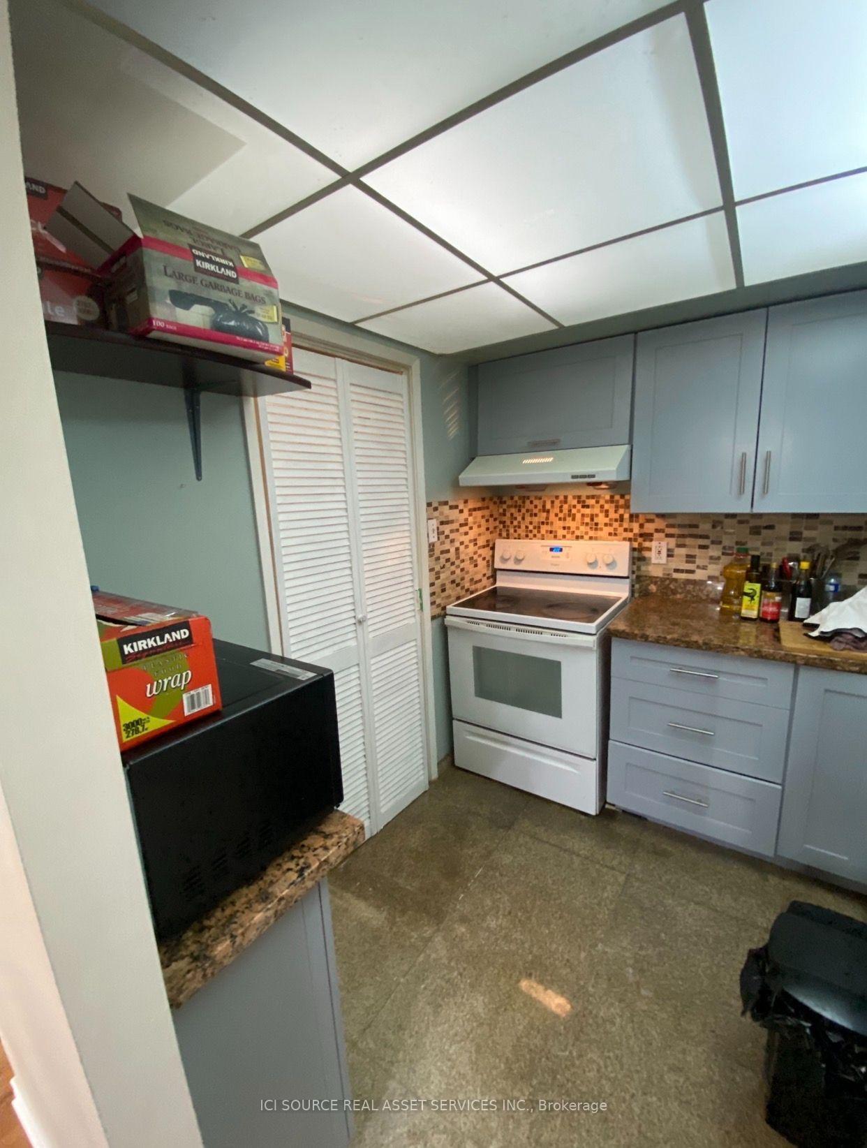 Photo 14 of Unit 204, 249 Major Mackenzie Drive E, Richmond Hill, Harding — HOMEH