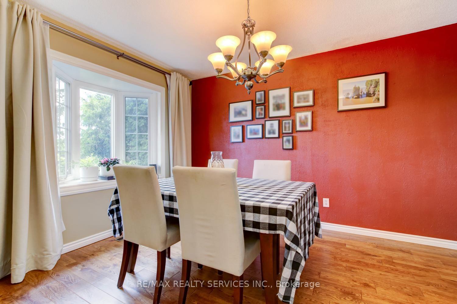 Photo 10 of 16 Cavalier Court, Brampton, Madoc — HOMEH