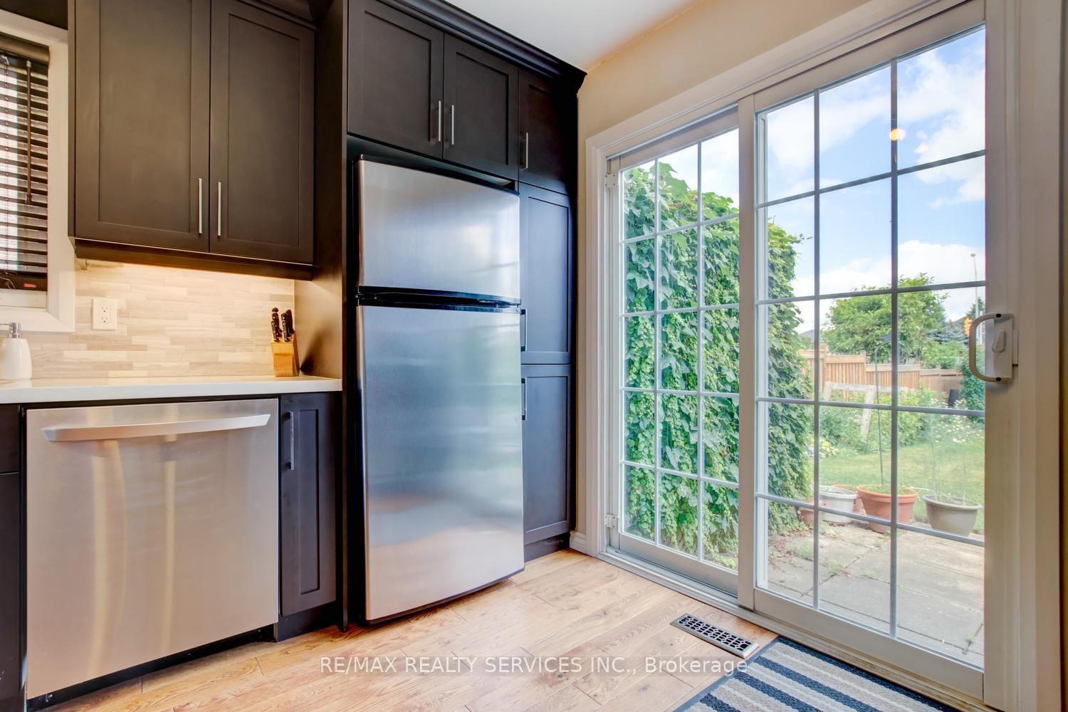 Photo 15 of 16 Cavalier Court, Brampton, Madoc — HOMEH