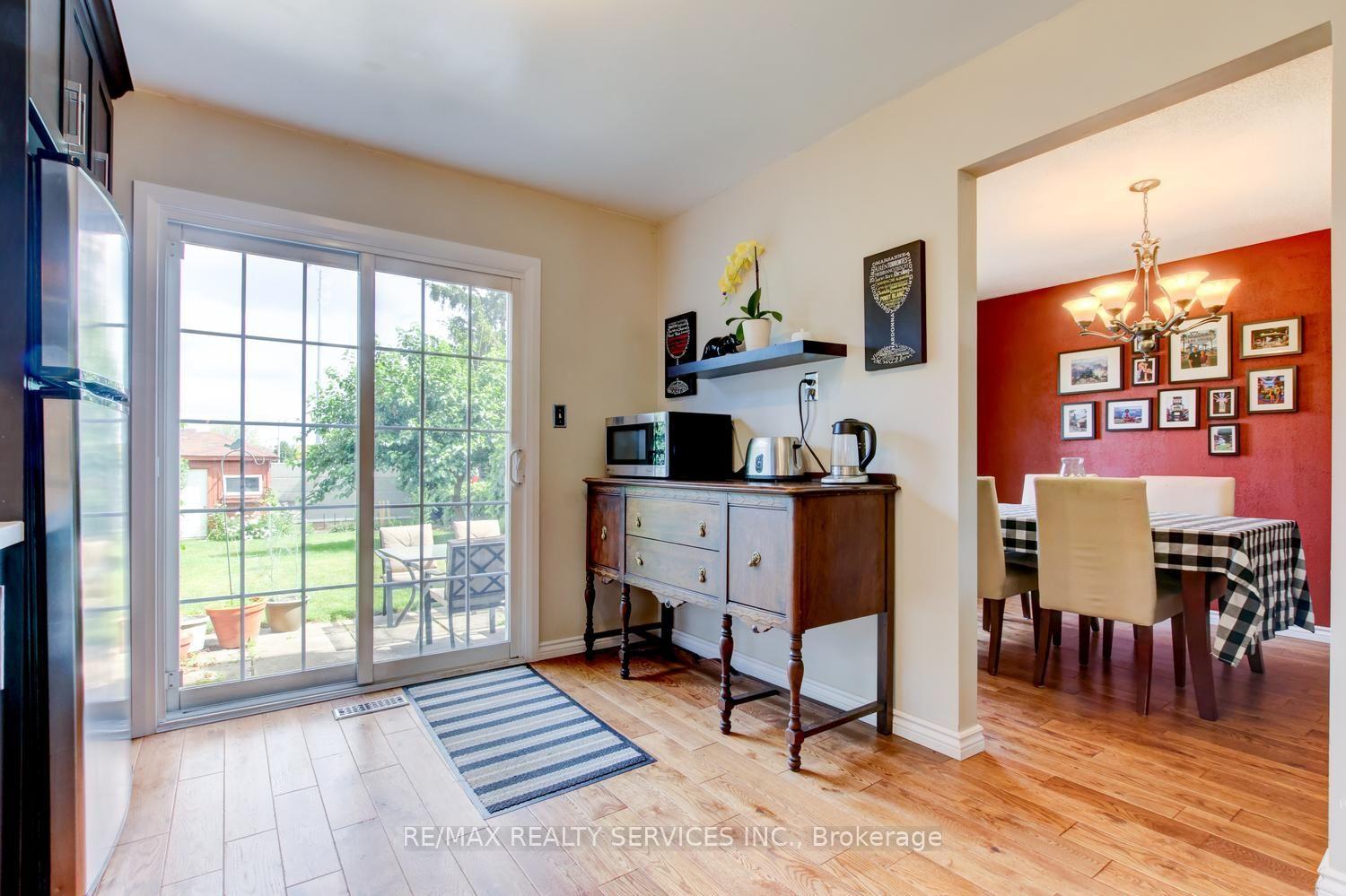 Photo 18 of 16 Cavalier Court, Brampton, Madoc — HOMEH